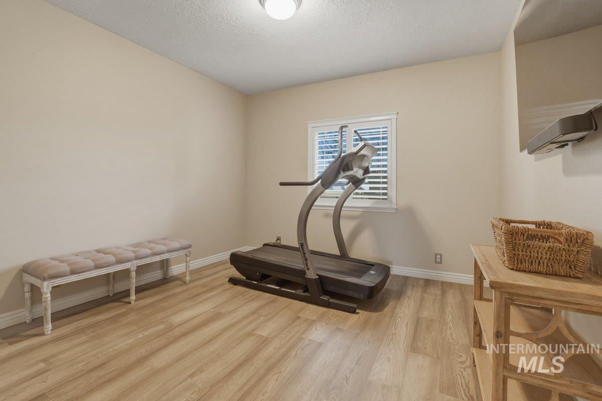 2278 N Waggle Place, Meridian, Idaho 83642, 3 Bedrooms, 3 Bathrooms, Residential For Sale, Price $739,900, 98976003