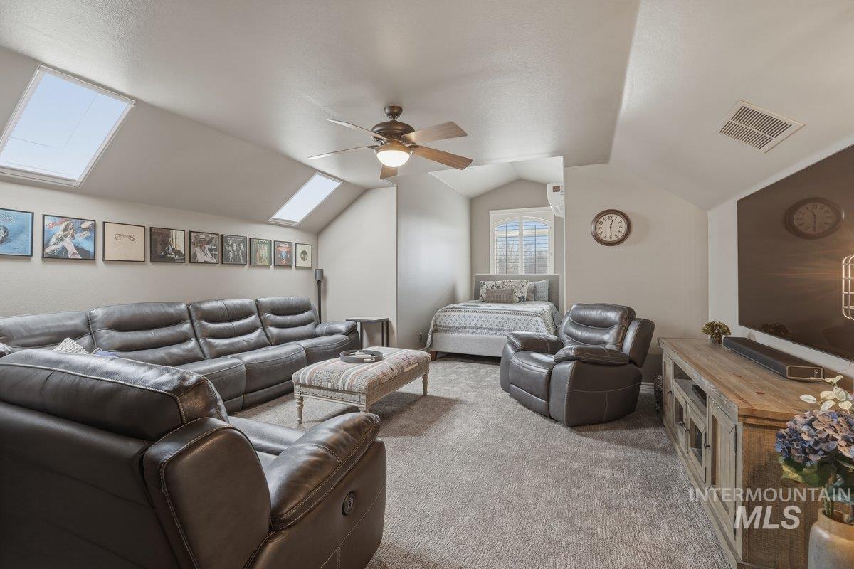 2278 N Waggle Place, Meridian, Idaho 83642, 3 Bedrooms, 3 Bathrooms, Residential For Sale, Price $739,900, 98976003