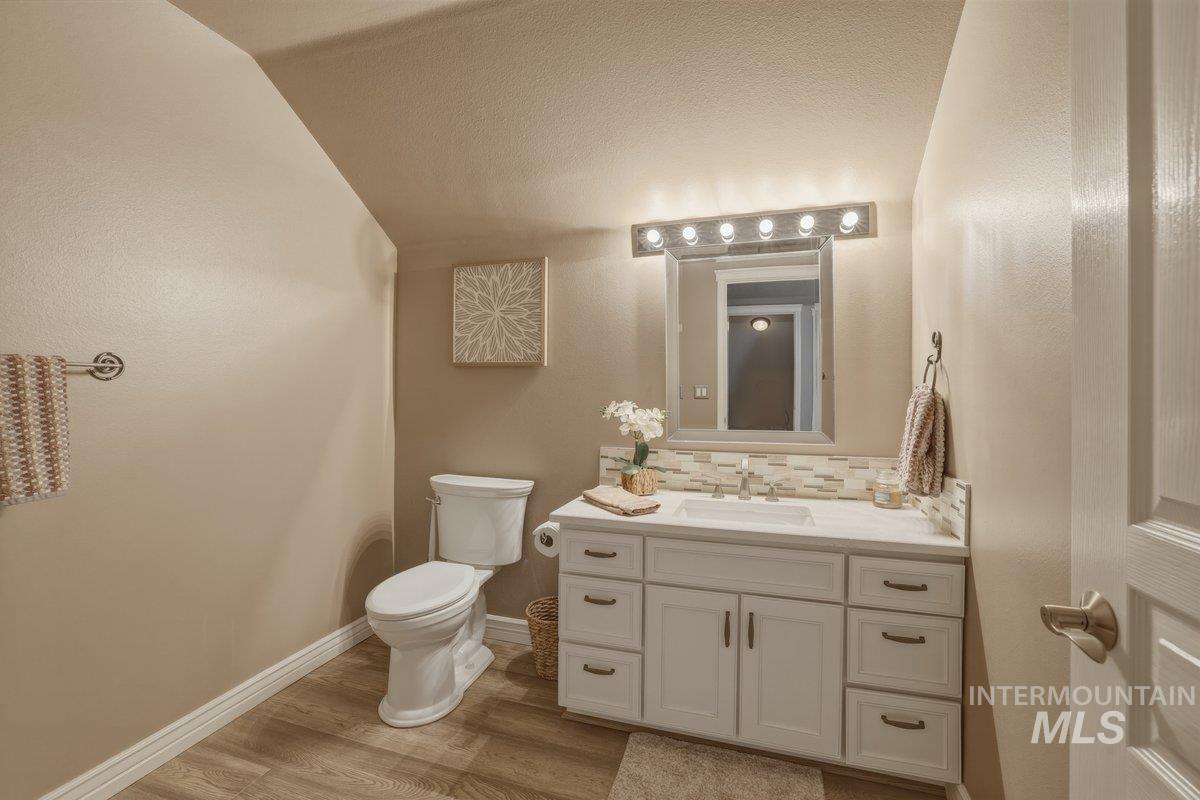 2278 N Waggle Place, Meridian, Idaho 83642, 3 Bedrooms, 3 Bathrooms, Residential For Sale, Price $739,900, 98976003