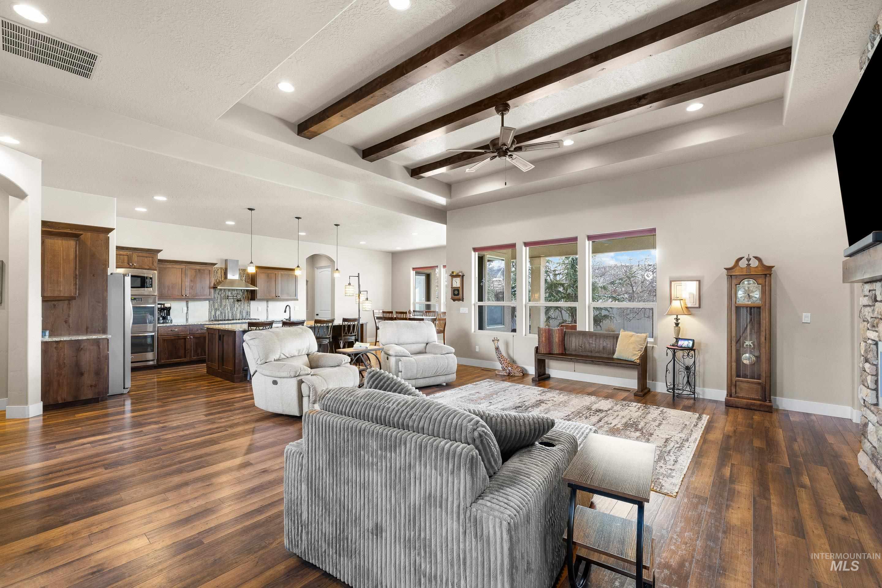 2037 W Sagwon, Kuna, Idaho 83634, 3 Bedrooms, 2 Bathrooms, Residential For Sale, Price $828,000, 98976005