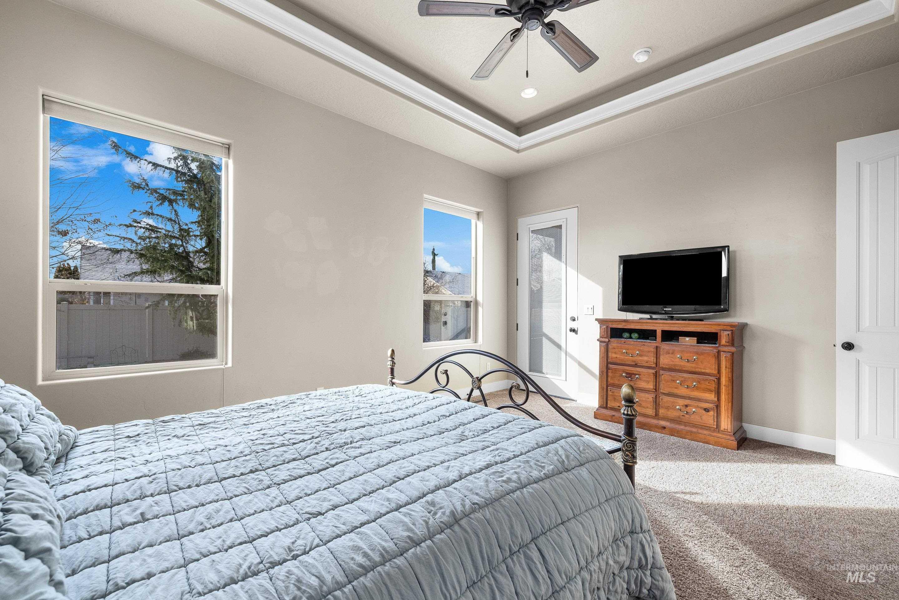 2037 W Sagwon, Kuna, Idaho 83634, 3 Bedrooms, 2 Bathrooms, Residential For Sale, Price $828,000, 98976005