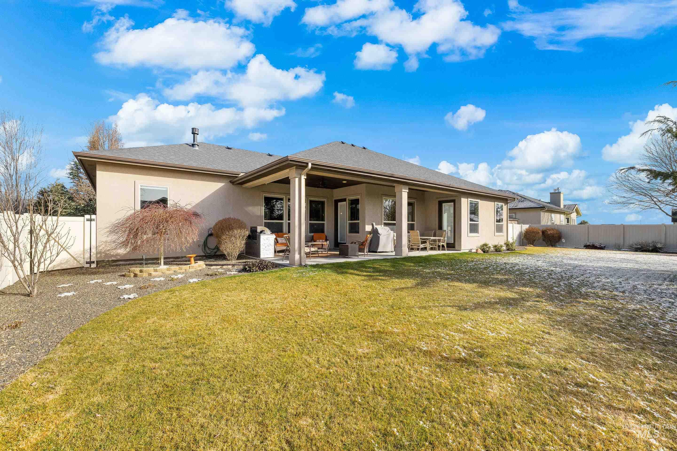 2037 W Sagwon, Kuna, Idaho 83634, 3 Bedrooms, 2 Bathrooms, Residential For Sale, Price $828,000, 98976005