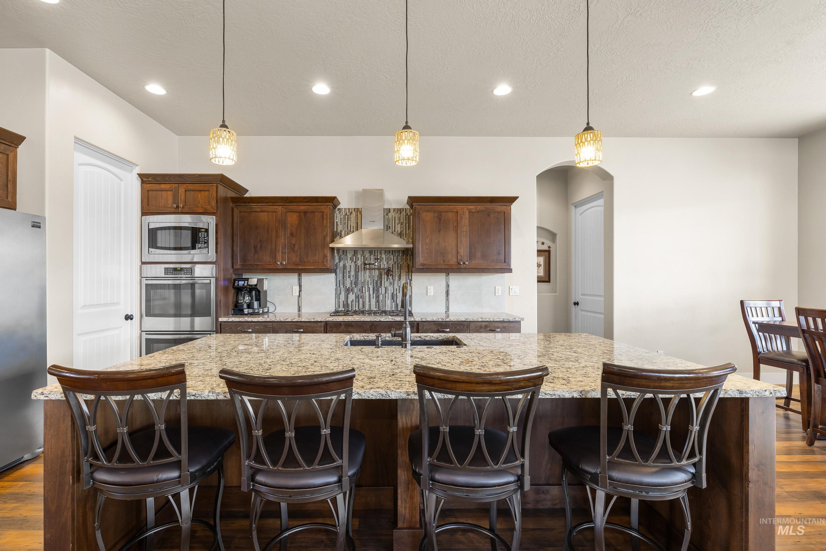 2037 W Sagwon, Kuna, Idaho 83634, 3 Bedrooms, 2 Bathrooms, Residential For Sale, Price $828,000, 98976005