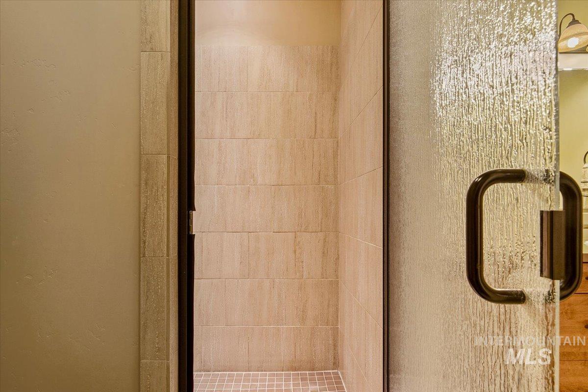 2986 N Cloverdale Rd., Boise, Idaho 83713, 2 Bedrooms, 2 Bathrooms, Residential For Sale, Price $445,000, 98976007