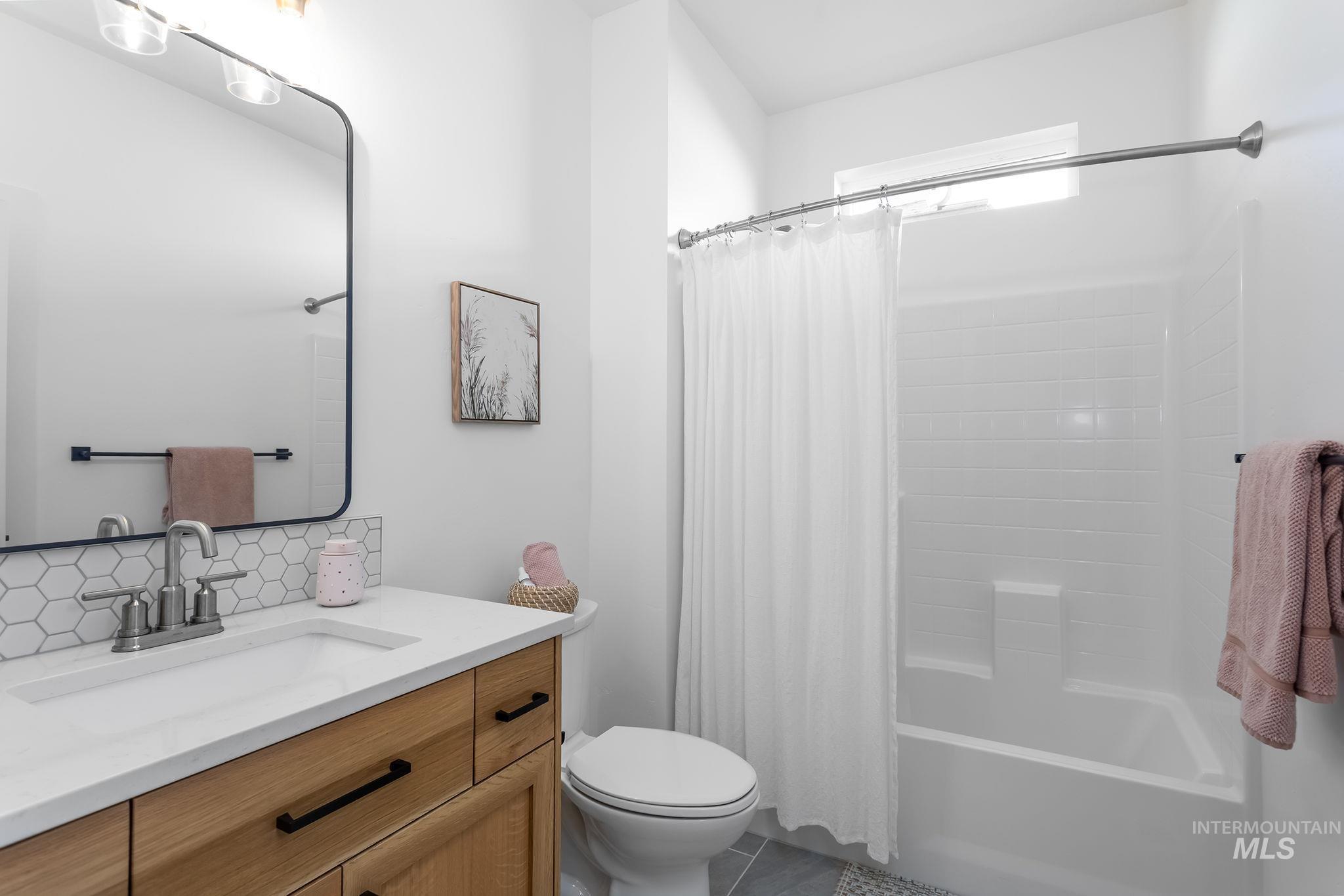 11445 W Threadgrass St, Star, Idaho 83669, 4 Bedrooms, 2.5 Bathrooms, Residential For Sale, Price $719,000, 98976008