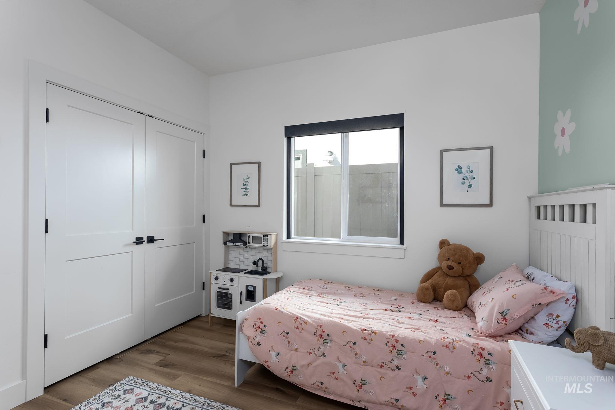 11445 W Threadgrass St, Star, Idaho 83669, 4 Bedrooms, 2.5 Bathrooms, Residential For Sale, Price $719,000, 98976008