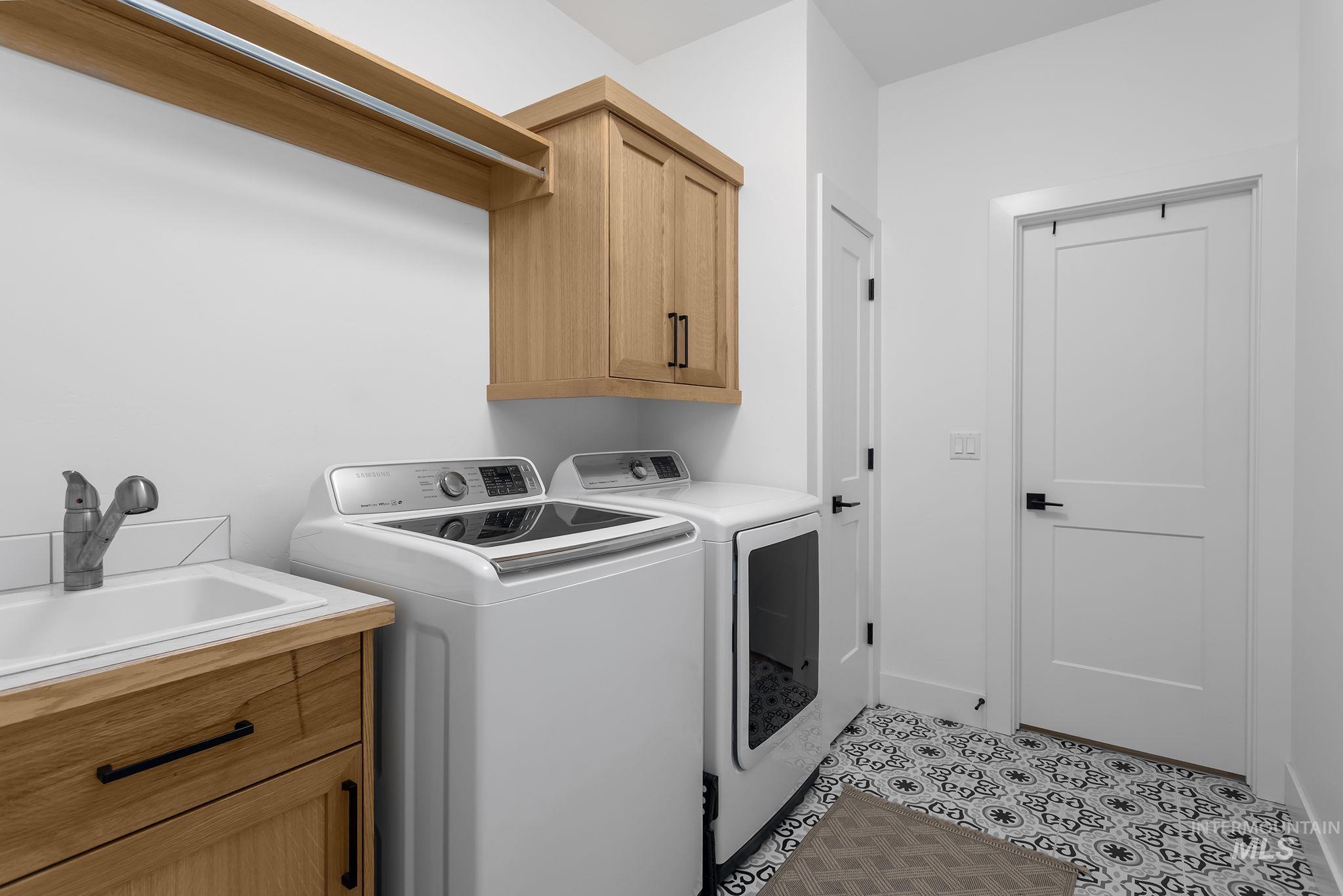 11445 W Threadgrass St, Star, Idaho 83669, 4 Bedrooms, 2.5 Bathrooms, Residential For Sale, Price $719,000, 98976008