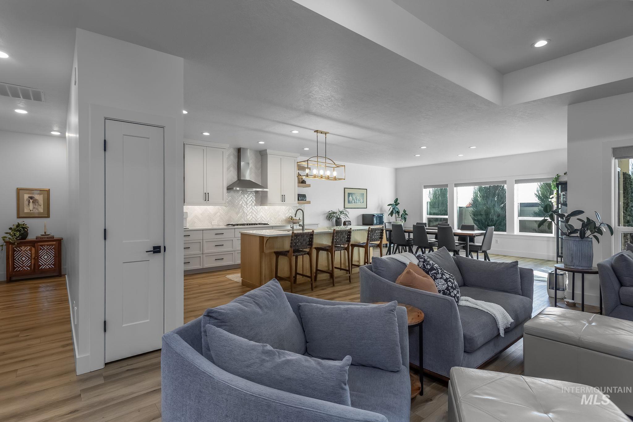 11445 W Threadgrass St, Star, Idaho 83669, 4 Bedrooms, 2.5 Bathrooms, Residential For Sale, Price $719,000, 98976008