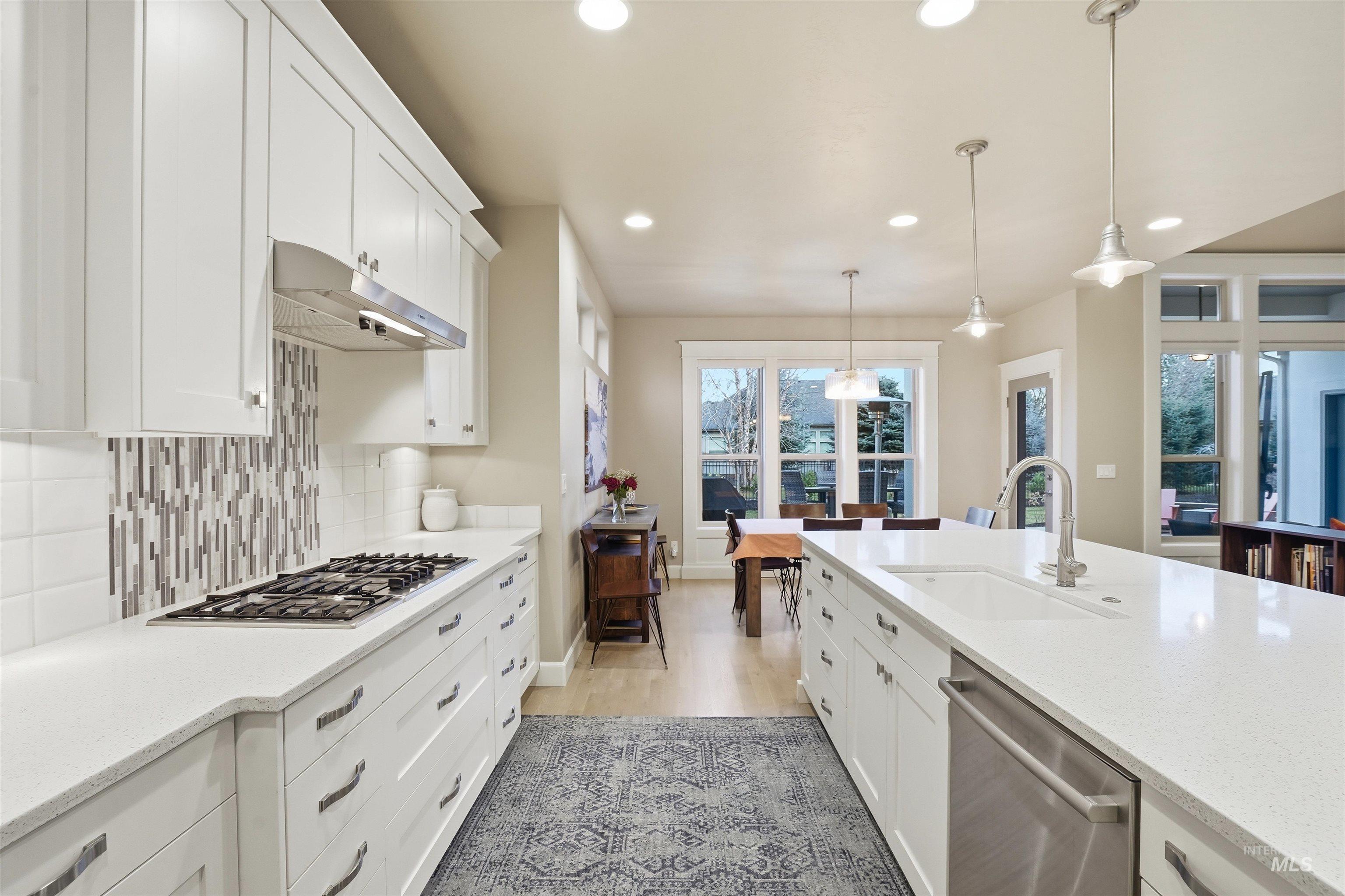 3765 W Dublin Dr, Eagle, Idaho 83616, 3 Bedrooms, 2.5 Bathrooms, Residential For Sale, Price $940,000,MLS 98976009