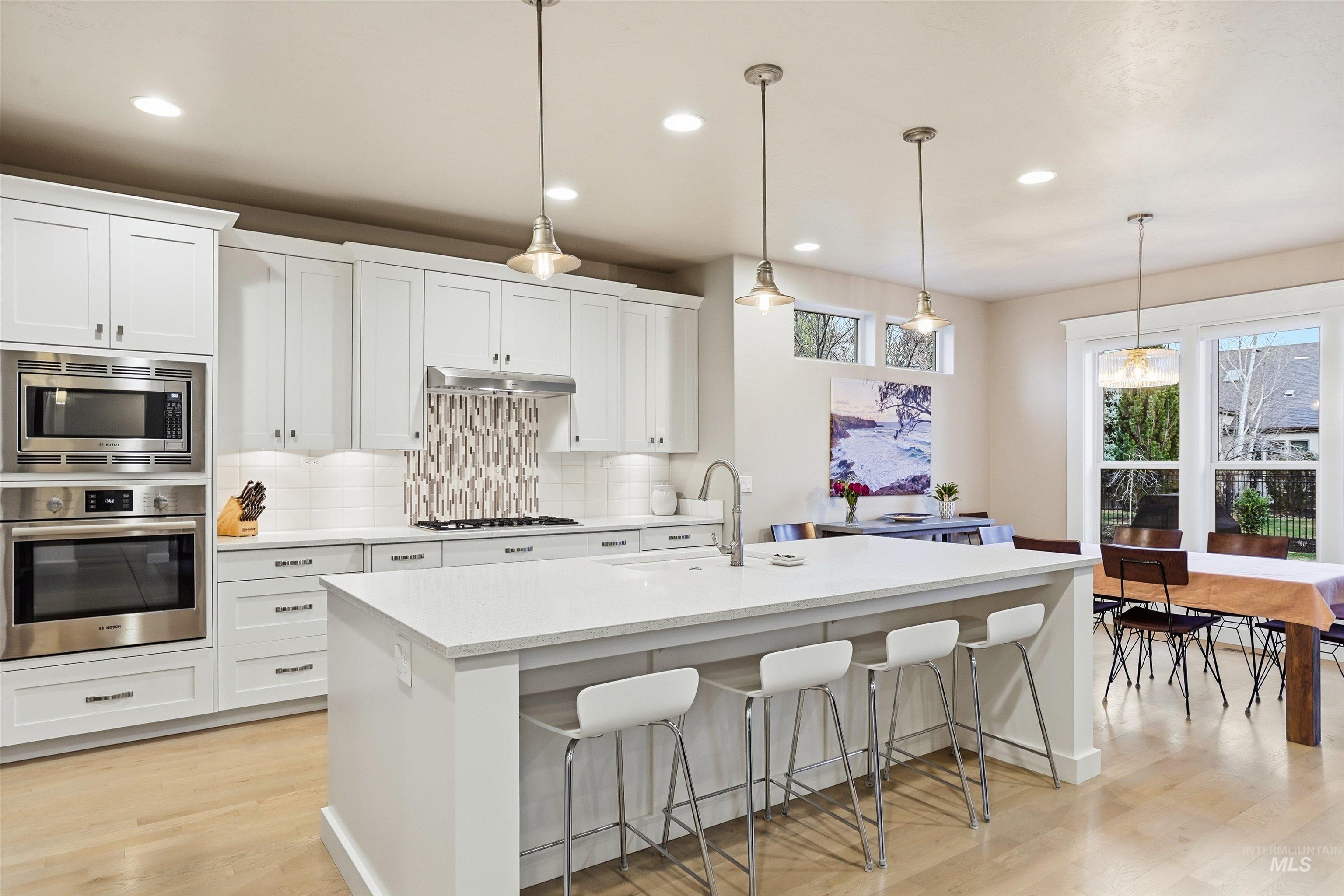 3765 W Dublin Dr, Eagle, Idaho 83616, 3 Bedrooms, 2.5 Bathrooms, Residential For Sale, Price $940,000,MLS 98976009