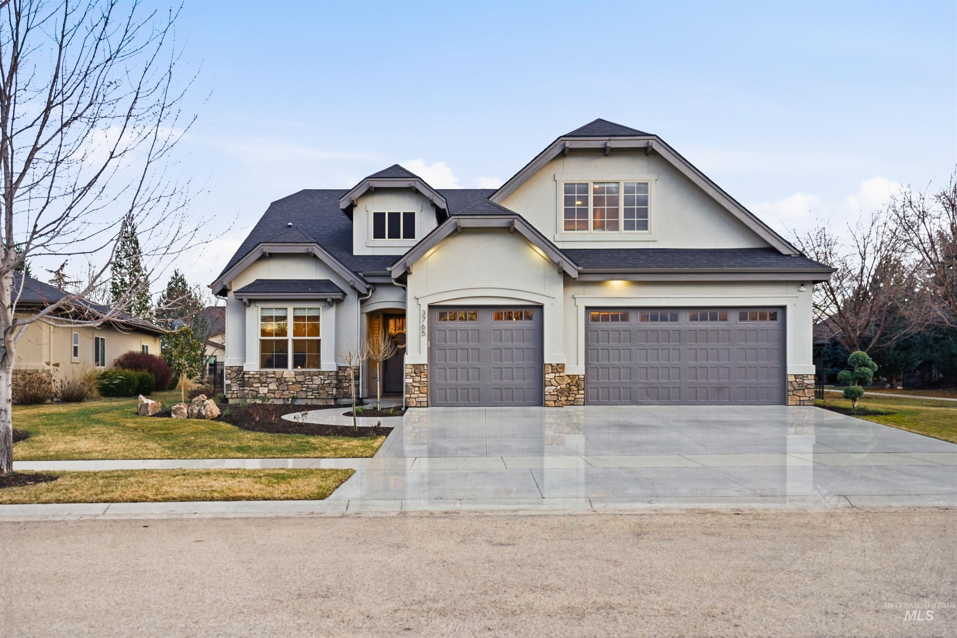 3765 W Dublin Dr, Eagle, Idaho 83616, 3 Bedrooms, 2.5 Bathrooms, Residential For Sale, Price $960,000,MLS 98976009