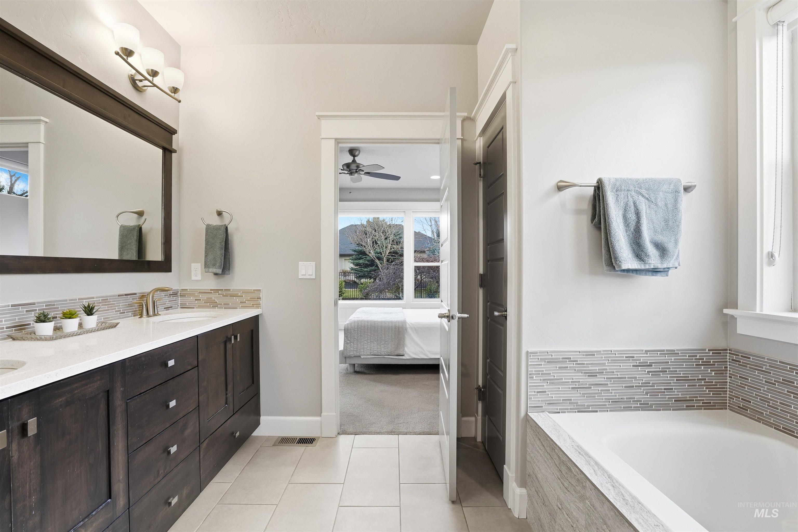 3765 W Dublin Dr, Eagle, Idaho 83616, 3 Bedrooms, 2.5 Bathrooms, Residential For Sale, Price $960,000,MLS 98976009