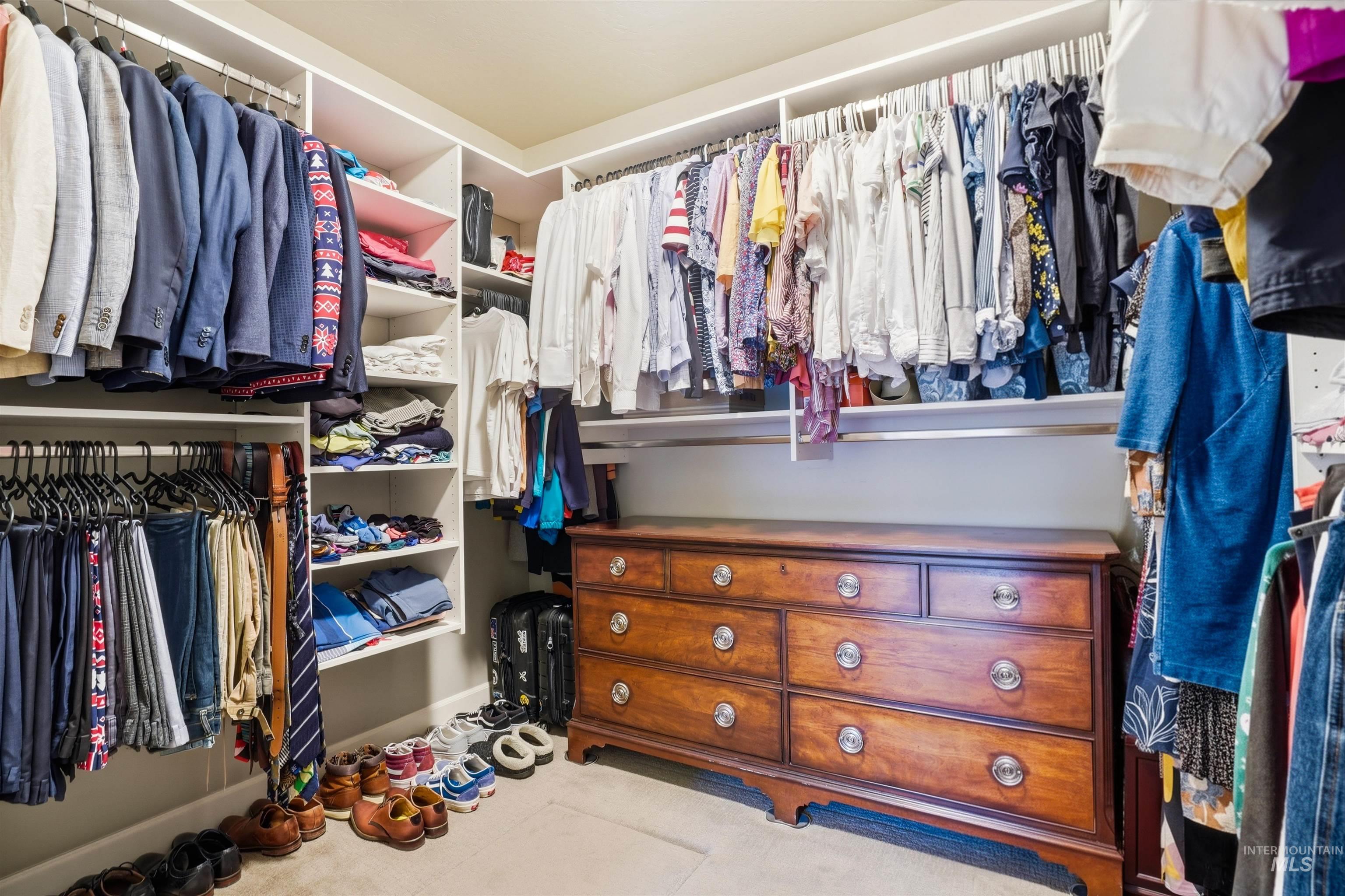 3765 W Dublin Dr, Eagle, Idaho 83616, 3 Bedrooms, 2.5 Bathrooms, Residential For Sale, Price $960,000,MLS 98976009