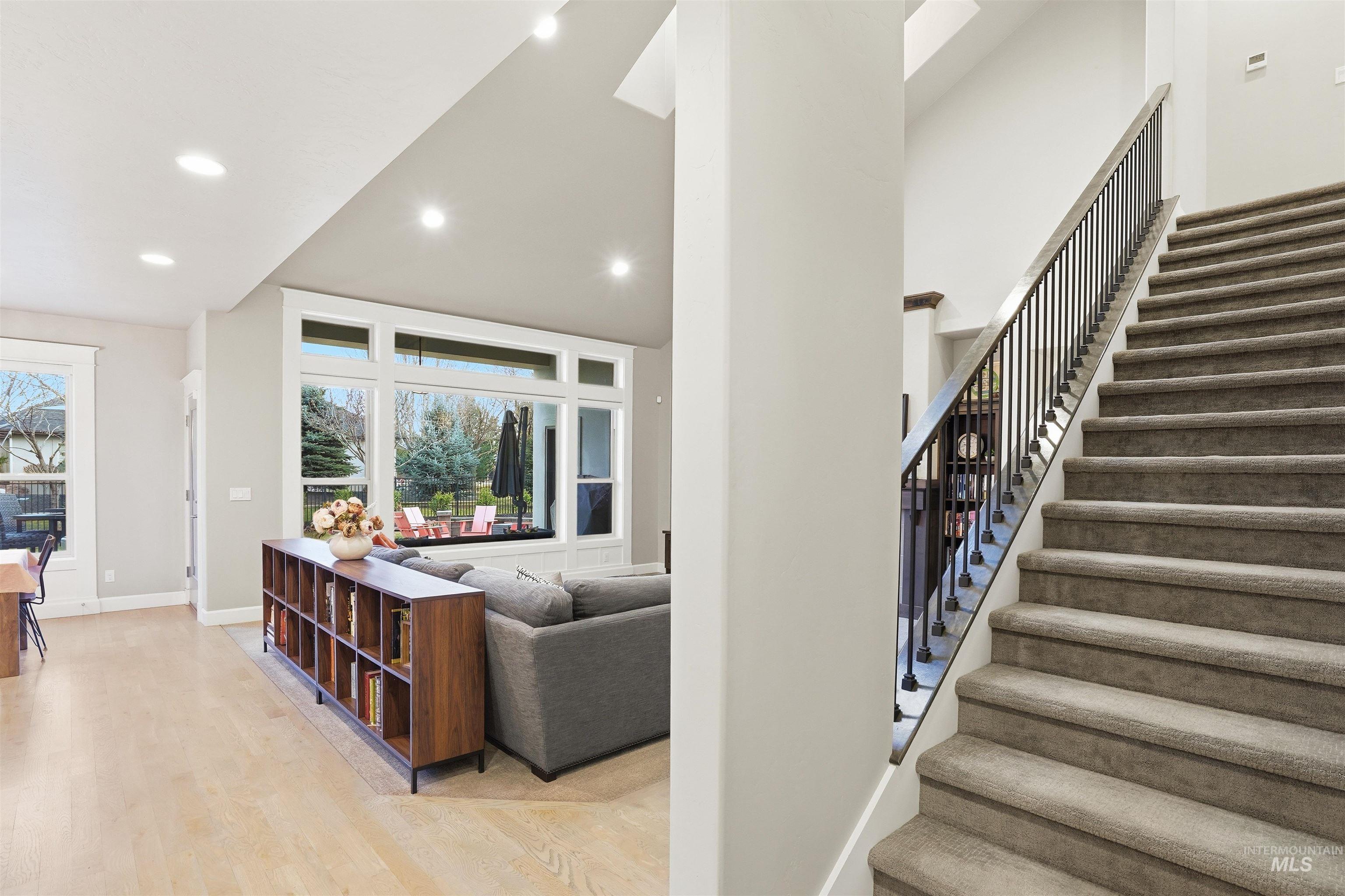 3765 W Dublin Dr, Eagle, Idaho 83616, 3 Bedrooms, 2.5 Bathrooms, Residential For Sale, Price $940,000,MLS 98976009