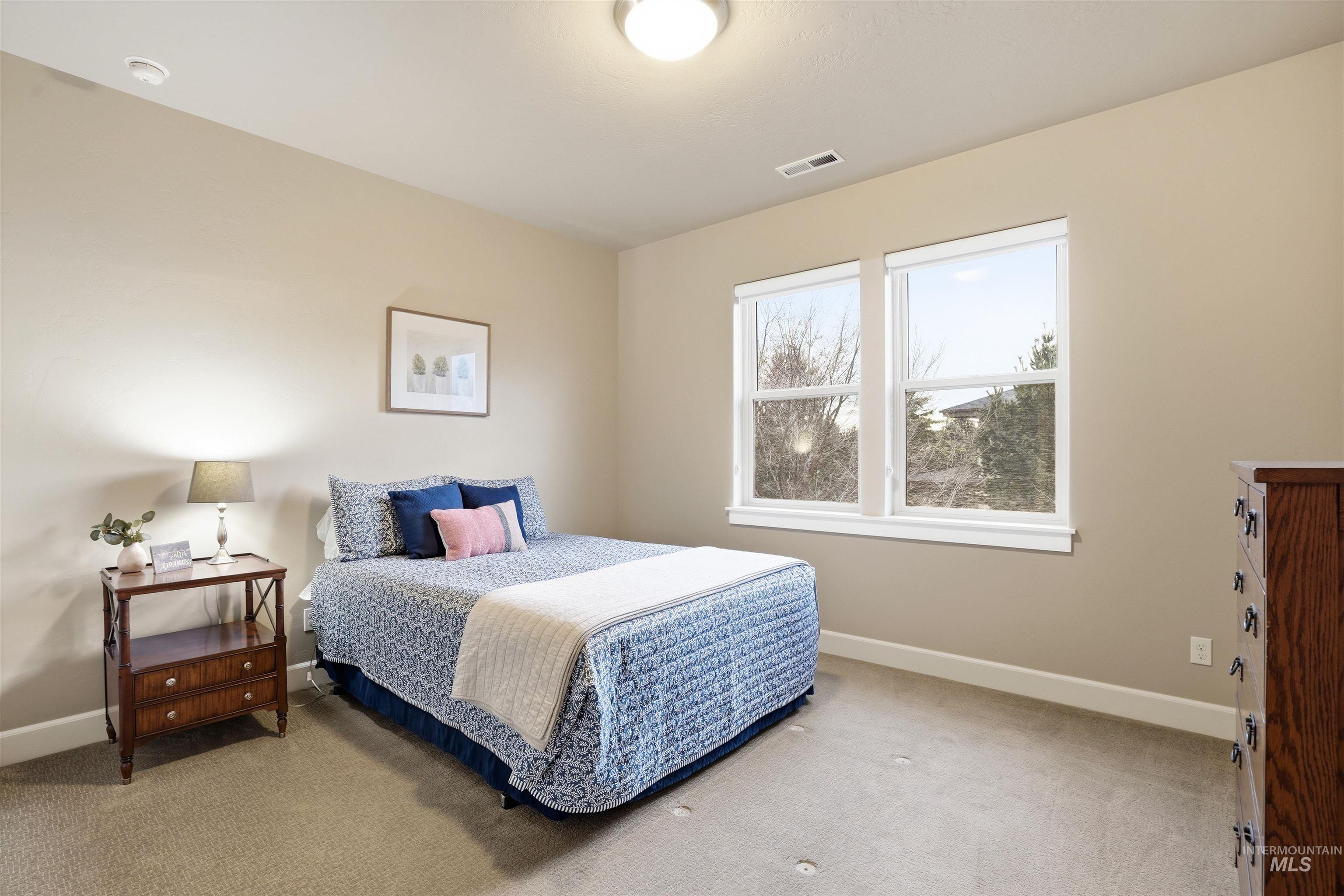 3765 W Dublin Dr, Eagle, Idaho 83616, 3 Bedrooms, 2.5 Bathrooms, Residential For Sale, Price $940,000,MLS 98976009