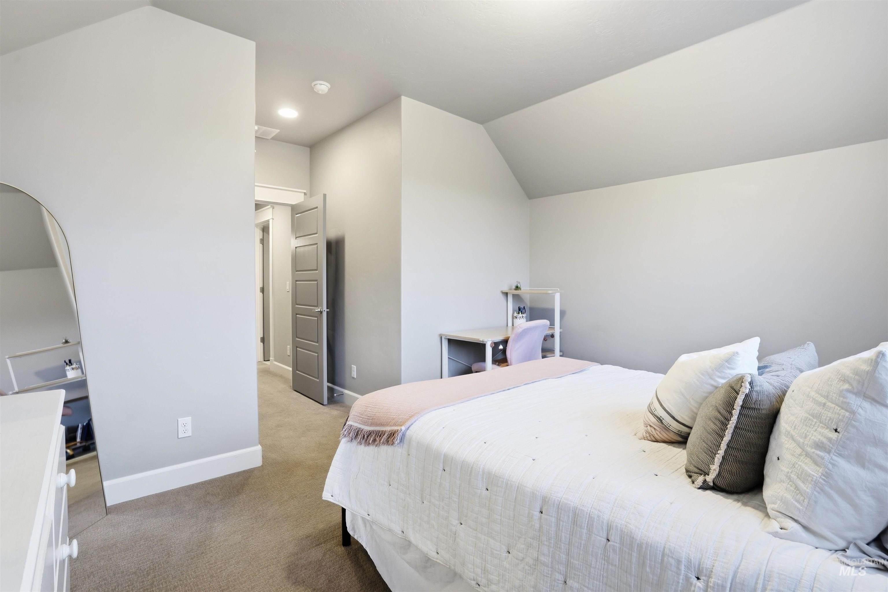 3765 W Dublin Dr, Eagle, Idaho 83616, 3 Bedrooms, 2.5 Bathrooms, Residential For Sale, Price $940,000,MLS 98976009