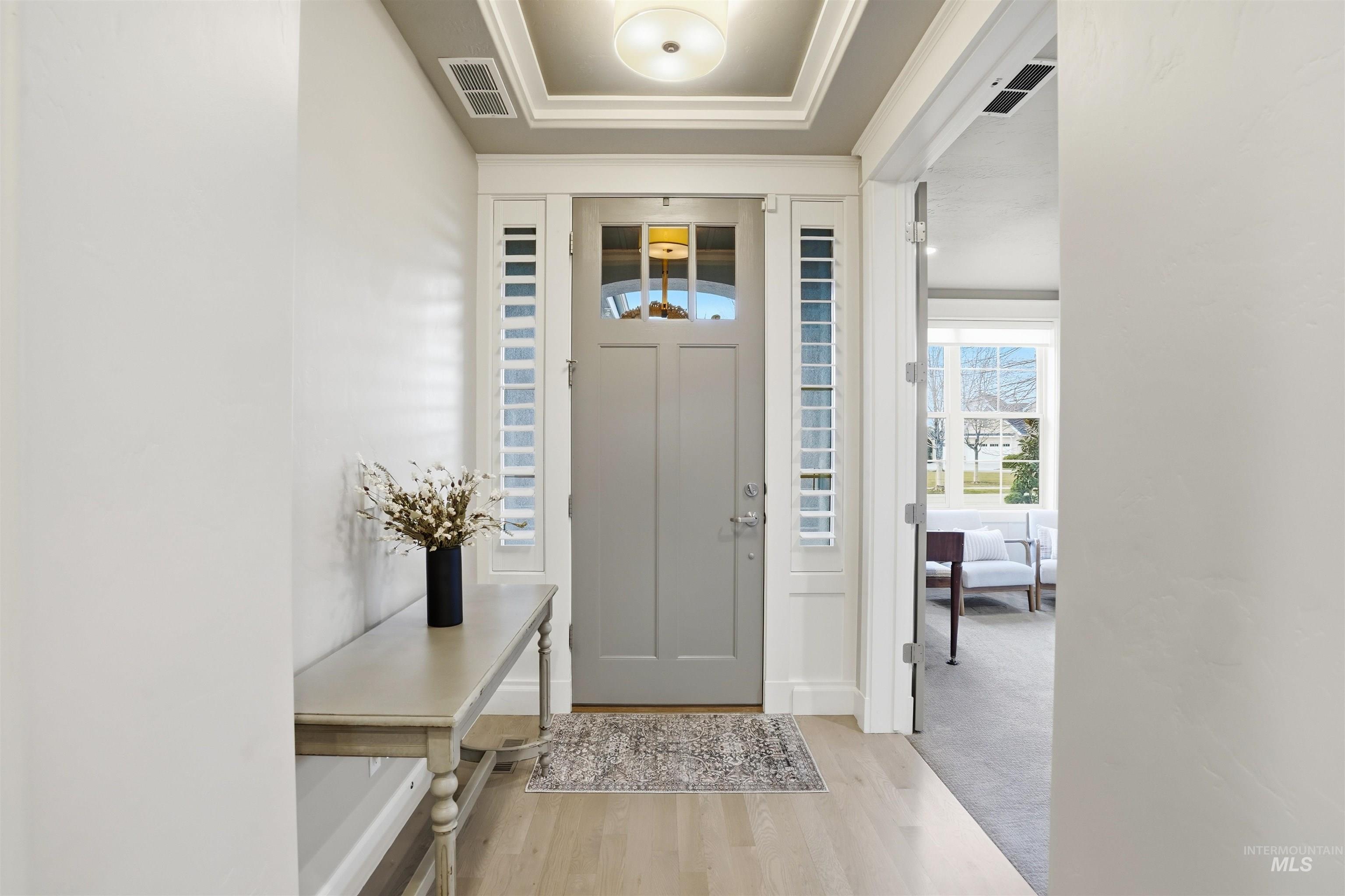 3765 W Dublin Dr, Eagle, Idaho 83616, 3 Bedrooms, 2.5 Bathrooms, Residential For Sale, Price $940,000,MLS 98976009