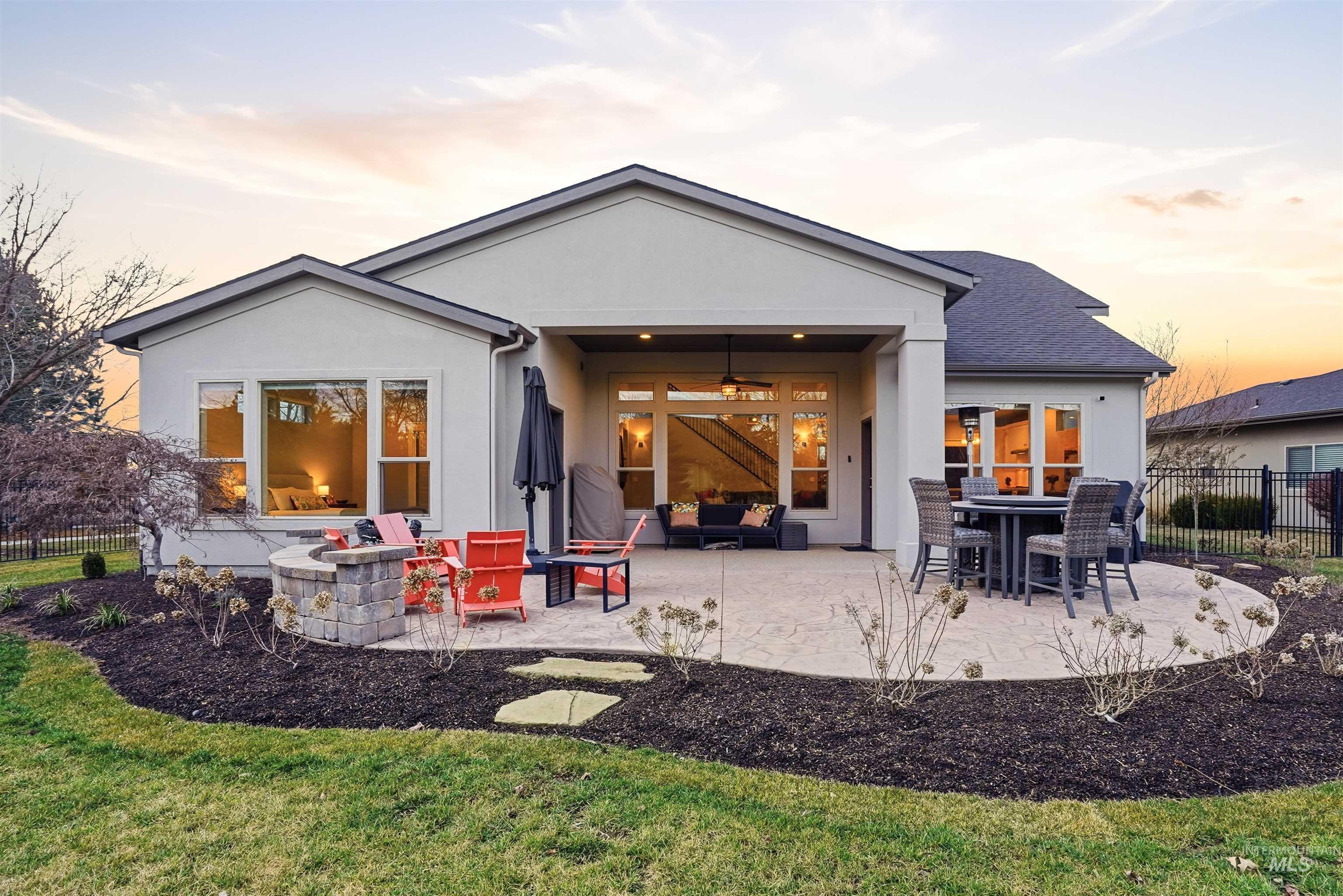 3765 W Dublin Dr, Eagle, Idaho 83616, 3 Bedrooms, 2.5 Bathrooms, Residential For Sale, Price $940,000,MLS 98976009