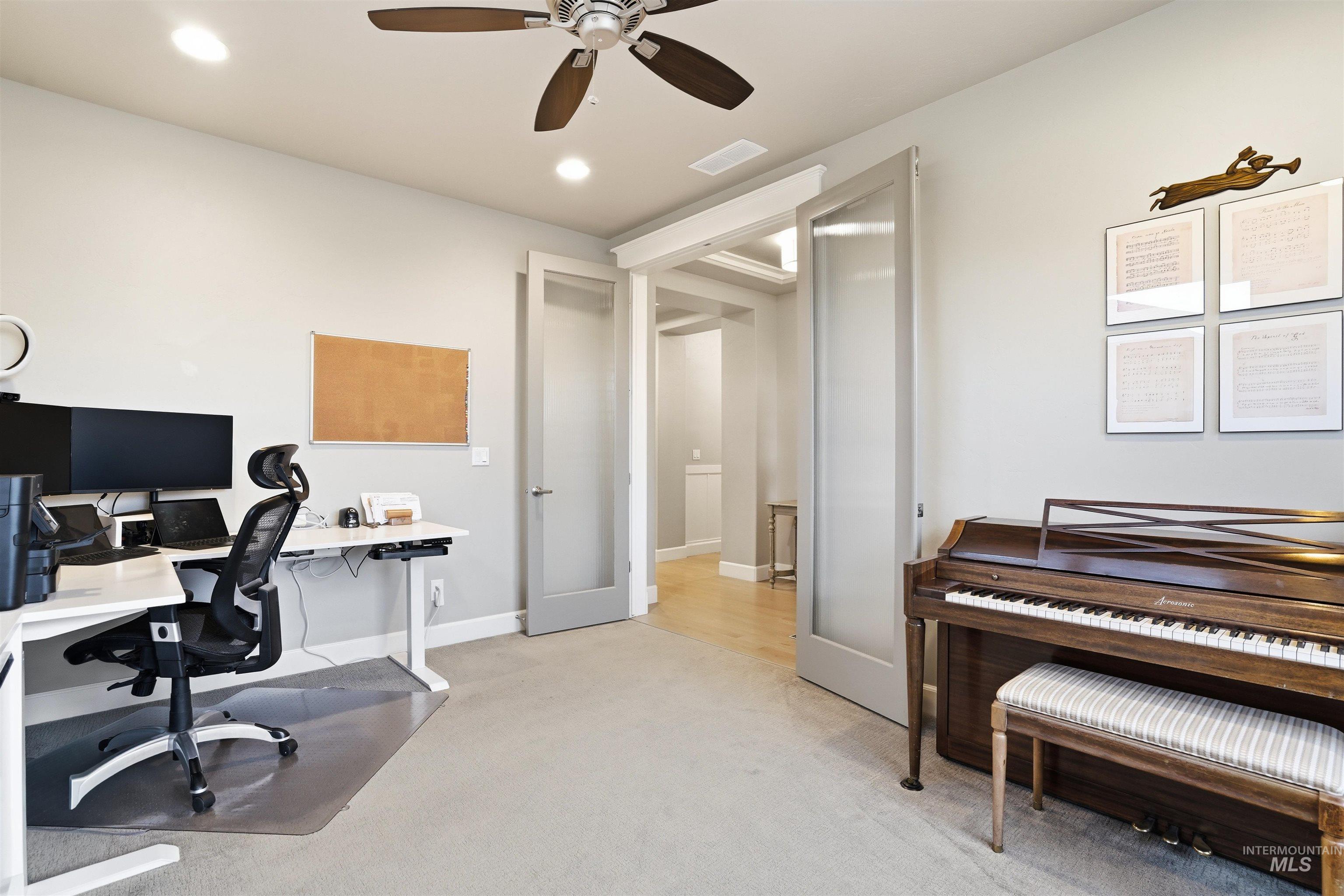 3765 W Dublin Dr, Eagle, Idaho 83616, 3 Bedrooms, 2.5 Bathrooms, Residential For Sale, Price $940,000,MLS 98976009