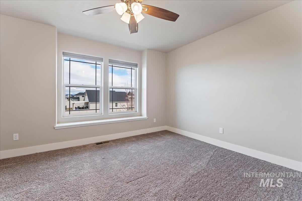 2039 N Bull Whip Ave., Middleton, Idaho 83644, 4 Bedrooms, 3.5 Bathrooms, Residential For Sale, Price $649,990, 98976010