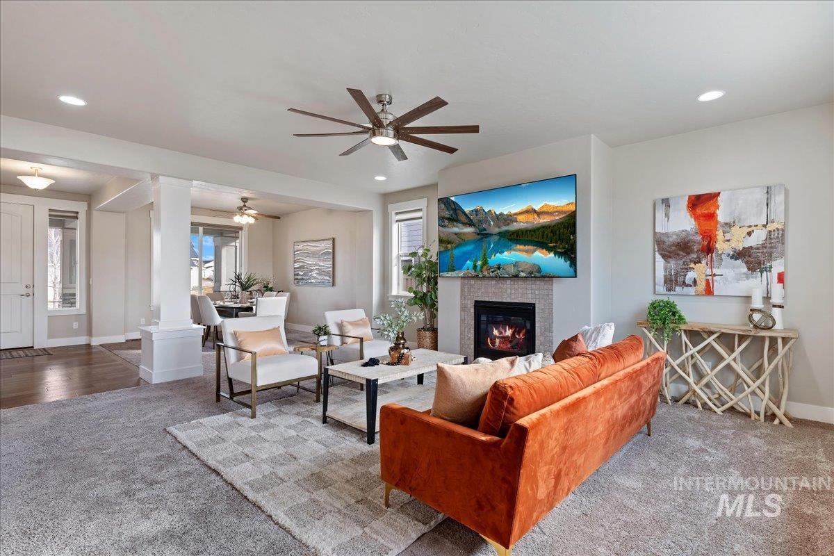 2039 N Bull Whip Ave., Middleton, Idaho 83644, 4 Bedrooms, 3.5 Bathrooms, Residential For Sale, Price $649,990, 98976010