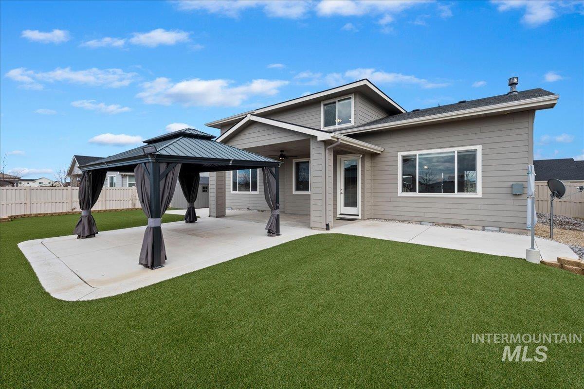 2039 N Bull Whip Ave., Middleton, Idaho 83644, 4 Bedrooms, 3.5 Bathrooms, Residential For Sale, Price $649,990, 98976010