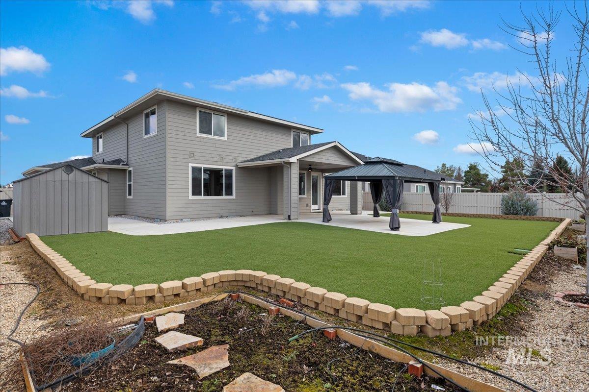 2039 N Bull Whip Ave., Middleton, Idaho 83644, 4 Bedrooms, 3.5 Bathrooms, Residential For Sale, Price $649,990, 98976010