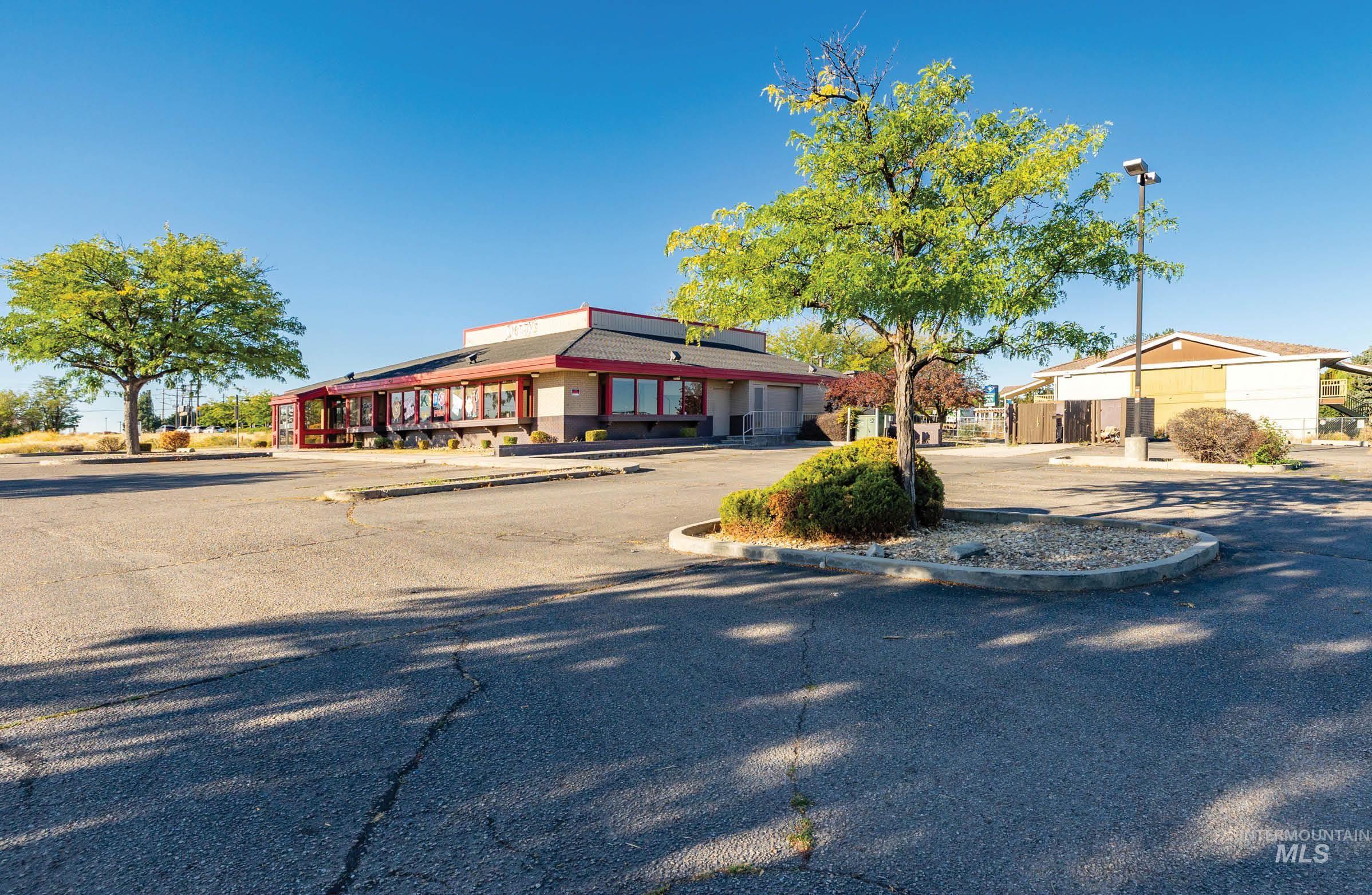 2580 W Airport Way, Boise, Idaho 83705, Business/Commercial For Sale, Price $1,495,000, 98976011