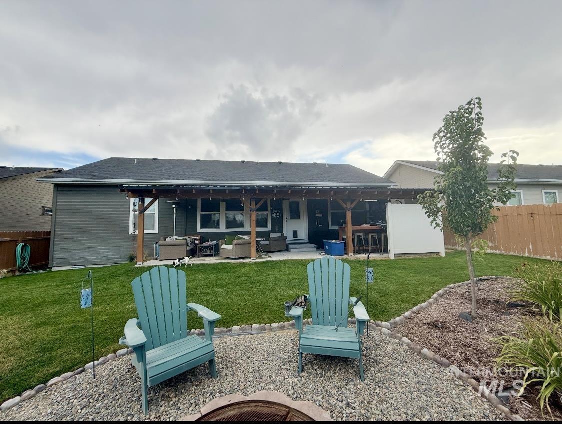 389 Arrow St, Twin Falls, Idaho 83301, 3 Bedrooms, 2 Bathrooms, Residential For Sale, Price $363,000, 98976014