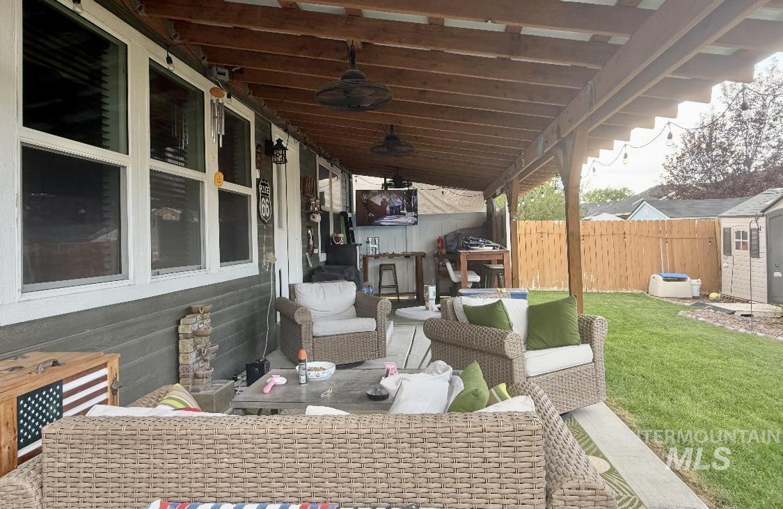 389 Arrow St, Twin Falls, Idaho 83301, 3 Bedrooms, 2 Bathrooms, Residential For Sale, Price $363,000, 98976014