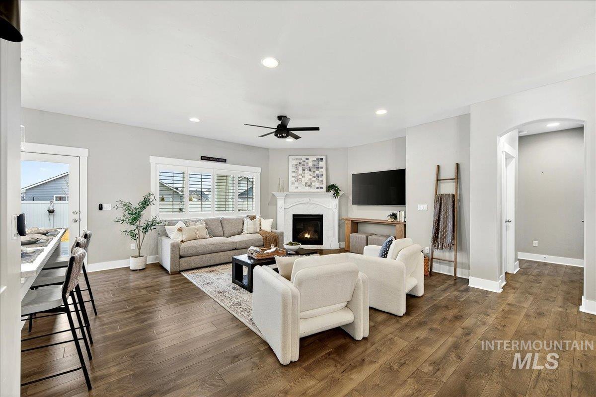 5903 W Mattawa Dr., Meridian, Idaho 83646, 4 Bedrooms, 2 Bathrooms, Residential For Sale, Price $630,000, 98976015