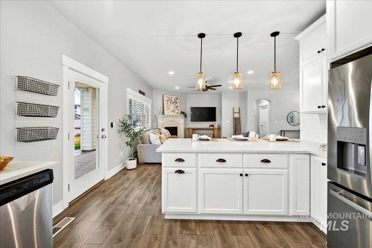 5903 W Mattawa Dr., Meridian, Idaho 83646, 4 Bedrooms, 2 Bathrooms, Residential For Sale, Price $630,000, 98976015