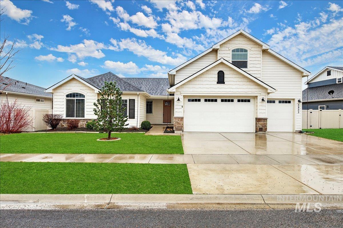 5903 W Mattawa Dr., Meridian, Idaho 83646, 4 Bedrooms, 2 Bathrooms, Residential For Sale, Price $630,000, 98976015