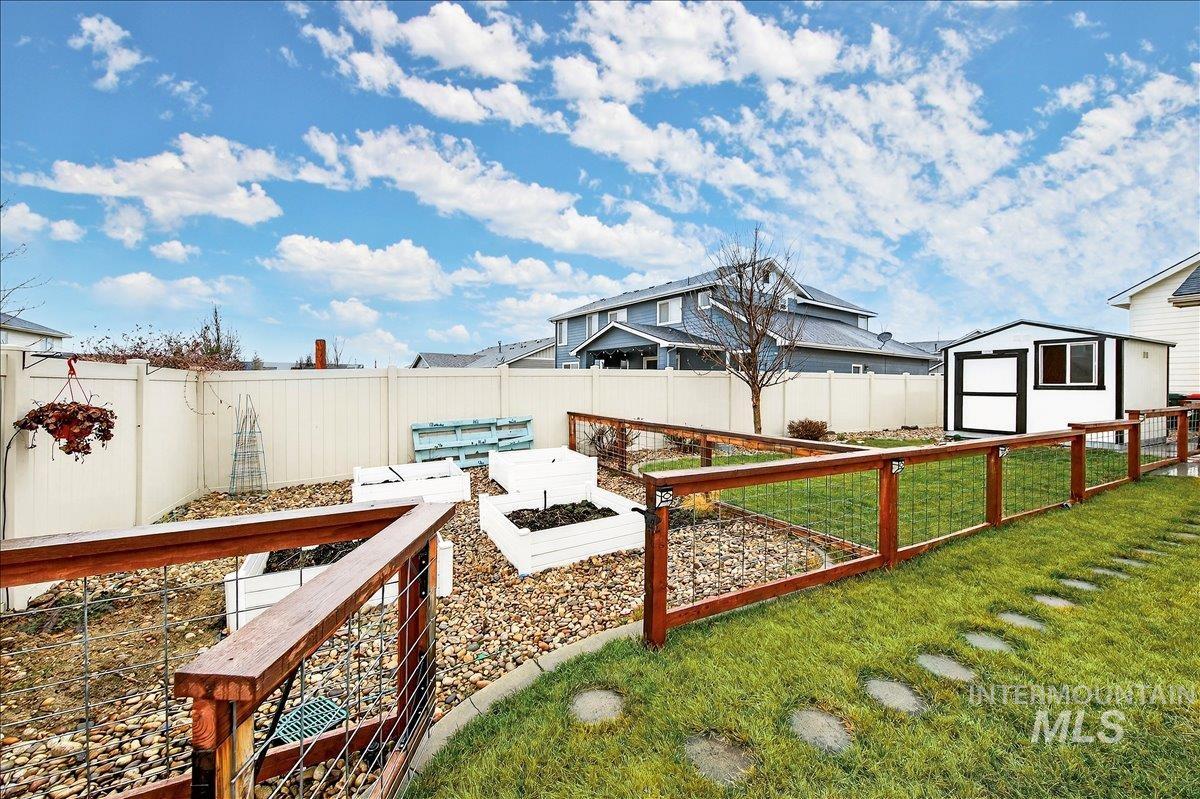 5903 W Mattawa Dr., Meridian, Idaho 83646, 4 Bedrooms, 2 Bathrooms, Residential For Sale, Price $630,000, 98976015