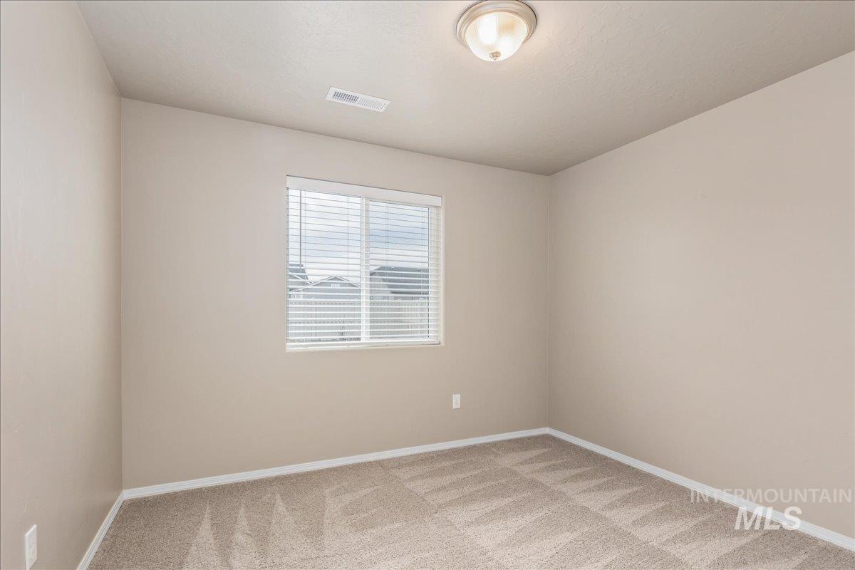 1512 White Fish Lake St, Caldwell, Idaho 83607, 3 Bedrooms, 2 Bathrooms, Residential For Sale, Price $355,000, 98976017