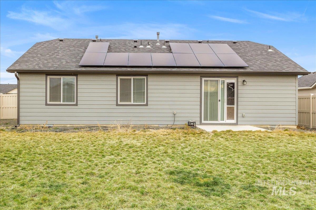 1512 White Fish Lake St, Caldwell, Idaho 83607, 3 Bedrooms, 2 Bathrooms, Residential For Sale, Price $355,000, 98976017