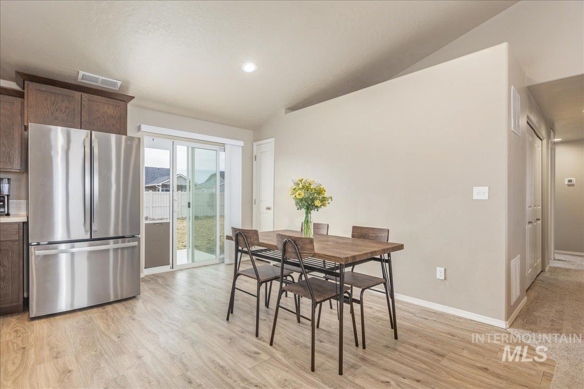 1512 White Fish Lake St, Caldwell, Idaho 83607, 3 Bedrooms, 2 Bathrooms, Residential For Sale, Price $355,000, 98976017