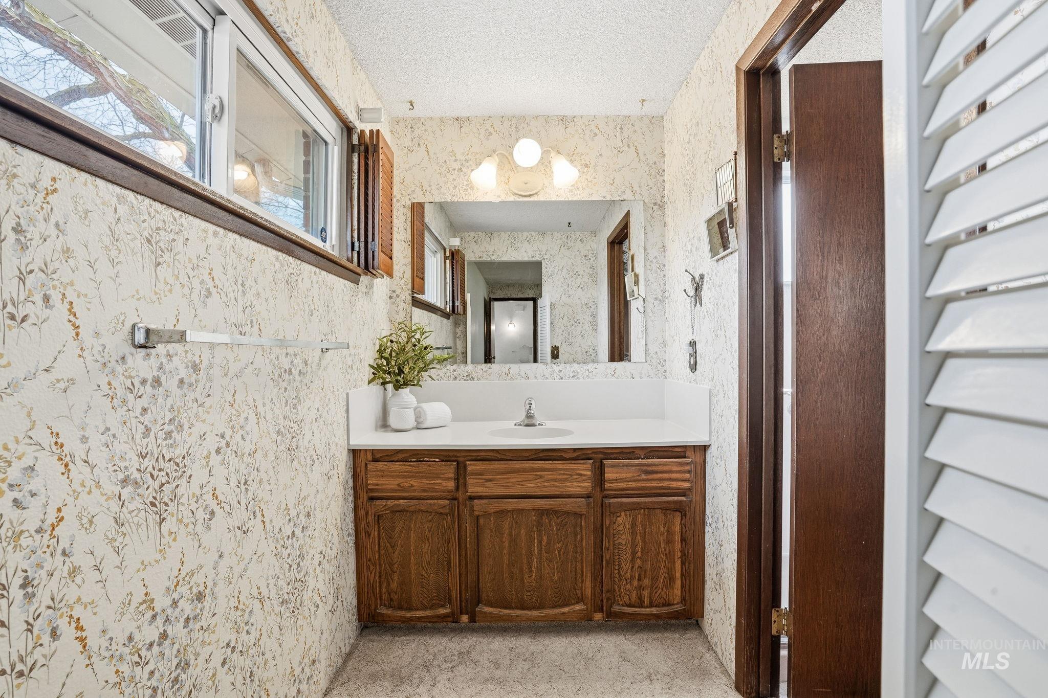 10860 W Mohawk, Boise, Idaho 83709, 4 Bedrooms, 2 Bathrooms, Residential For Sale, Price $600,000, 98976018