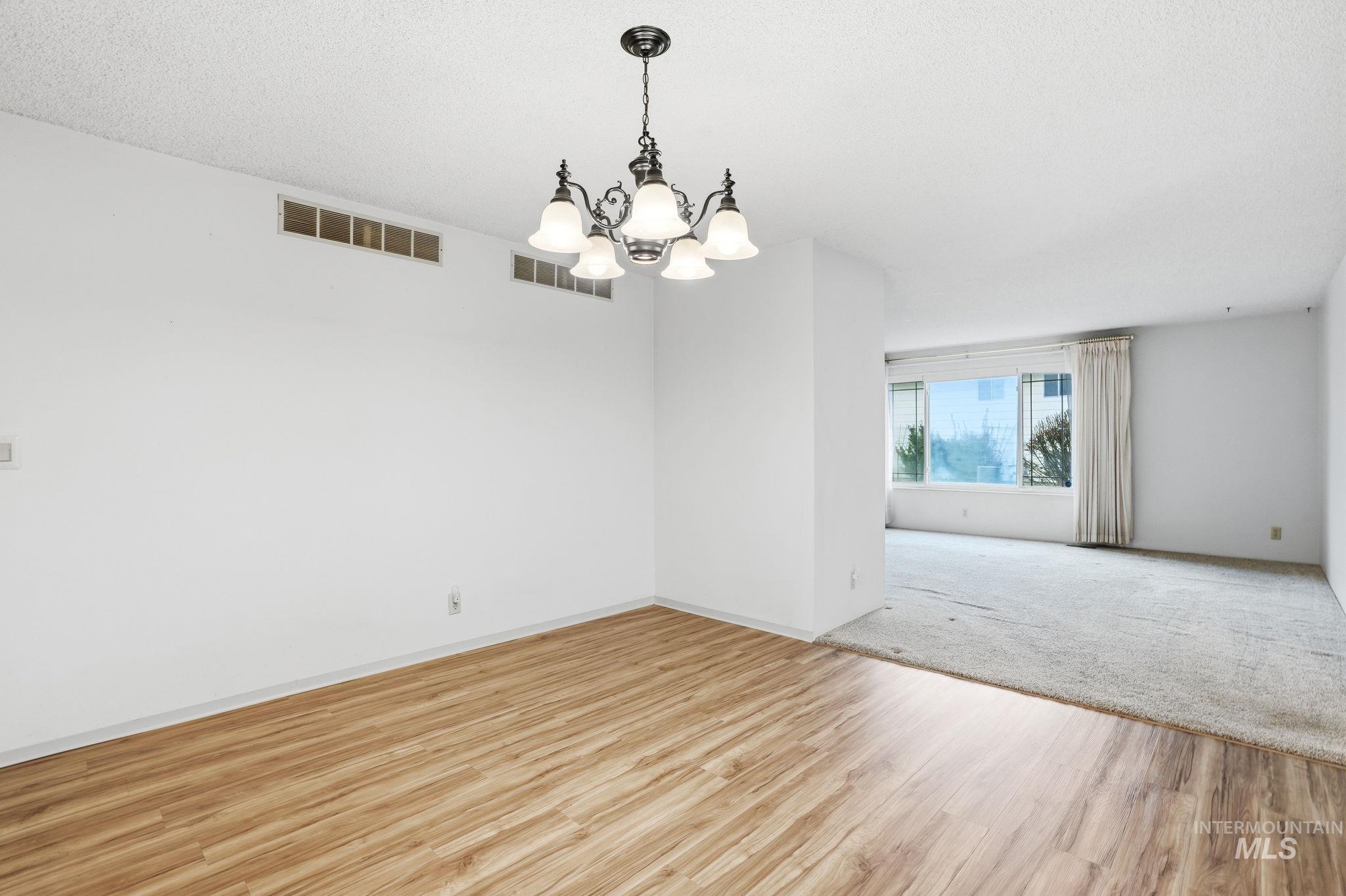 10860 W Mohawk, Boise, Idaho 83709, 4 Bedrooms, 2 Bathrooms, Residential For Sale, Price $600,000, 98976018