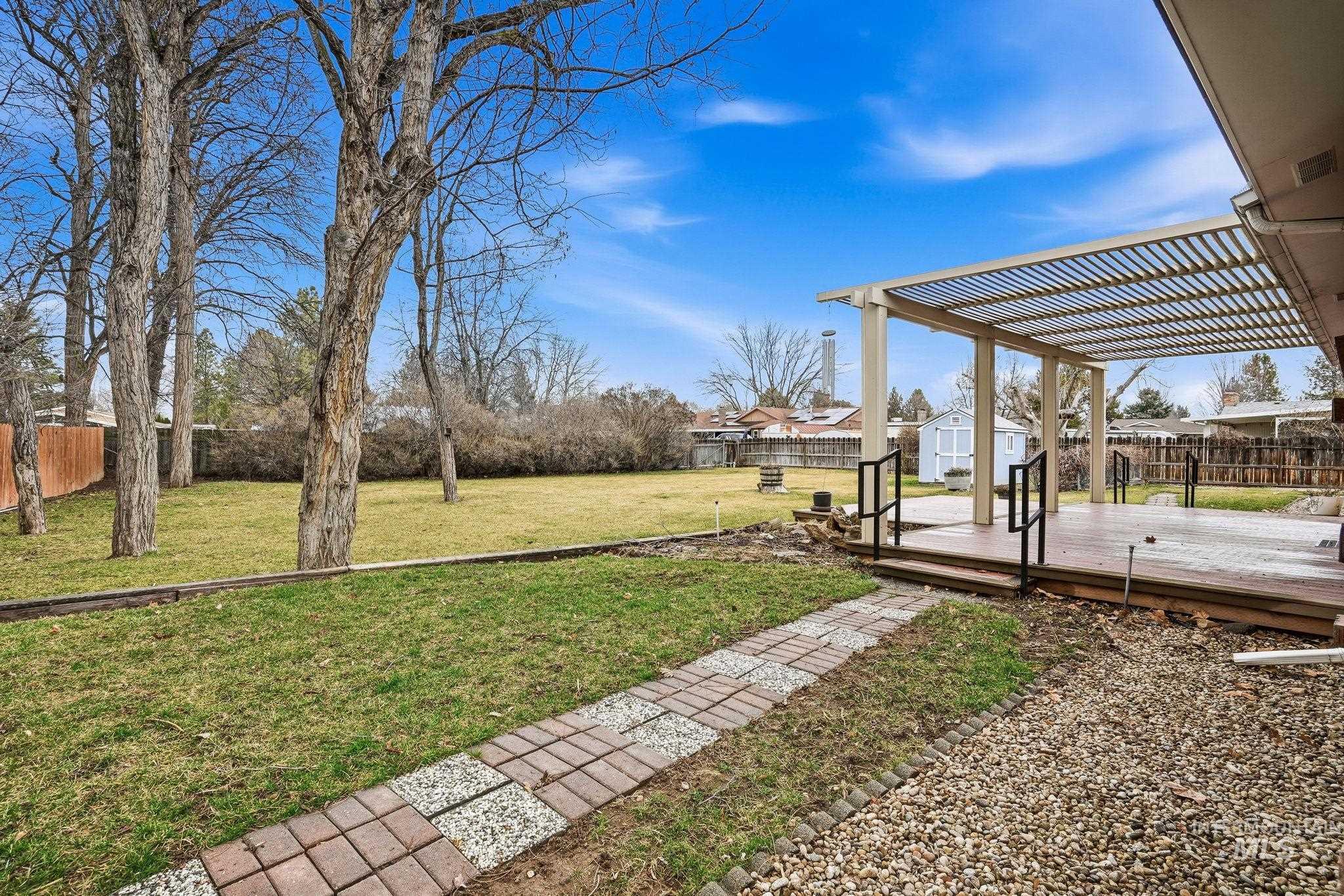 10860 W Mohawk, Boise, Idaho 83709, 4 Bedrooms, 2 Bathrooms, Residential For Sale, Price $600,000, 98976018