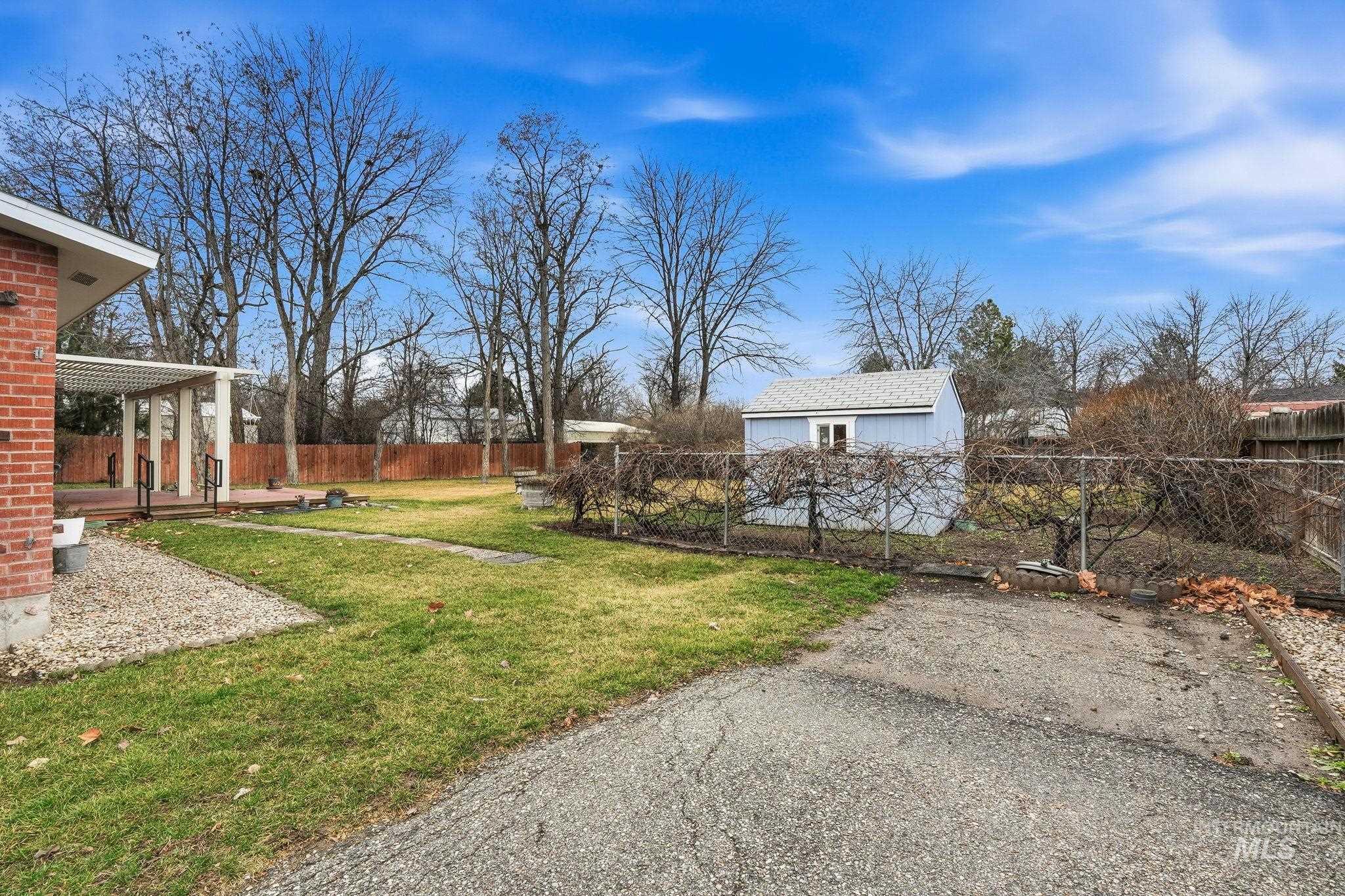 10860 W Mohawk, Boise, Idaho 83709, 4 Bedrooms, 2 Bathrooms, Residential For Sale, Price $600,000, 98976018