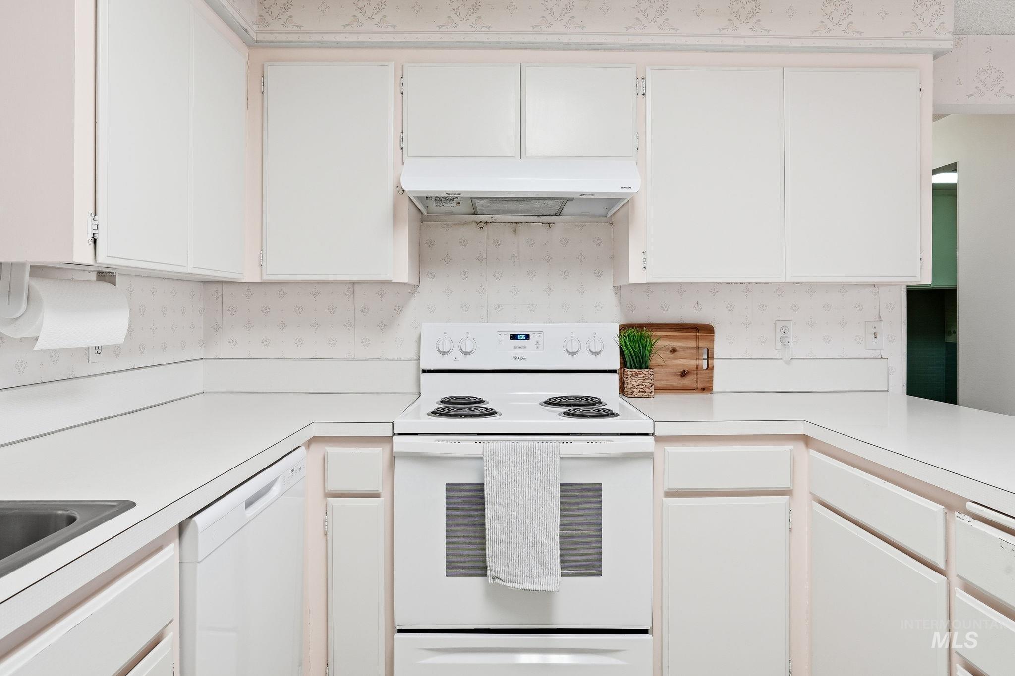 10860 W Mohawk, Boise, Idaho 83709, 4 Bedrooms, 2 Bathrooms, Residential For Sale, Price $600,000, 98976018