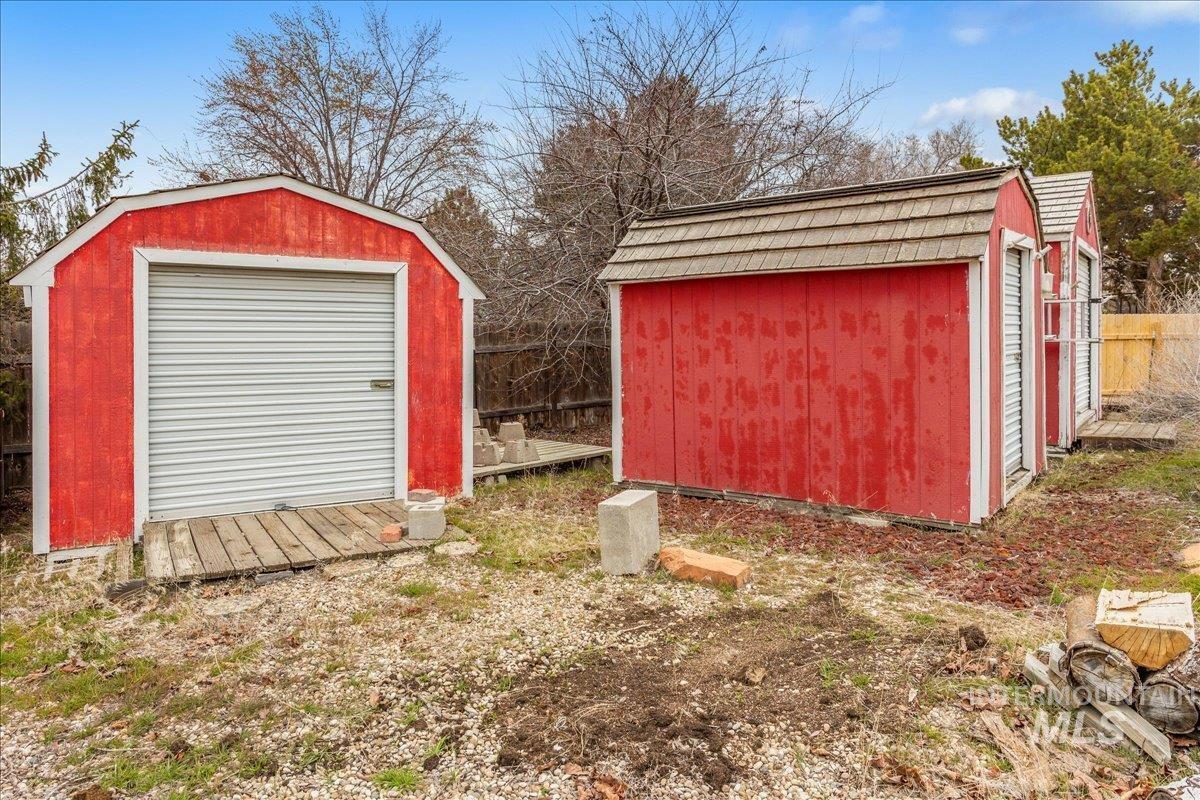 5757 S Omaha Pl, Boise, Idaho 83709, 3 Bedrooms, 2 Bathrooms, Residential For Sale, Price $425,000, 98976019