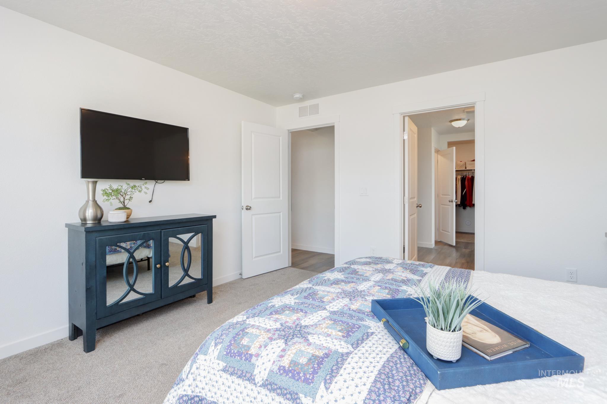 3374 S Rosa Parks Way, Nampa, Idaho 83686, 3 Bedrooms, 2 Bathrooms, Residential For Sale, Price $415,000, 98976020