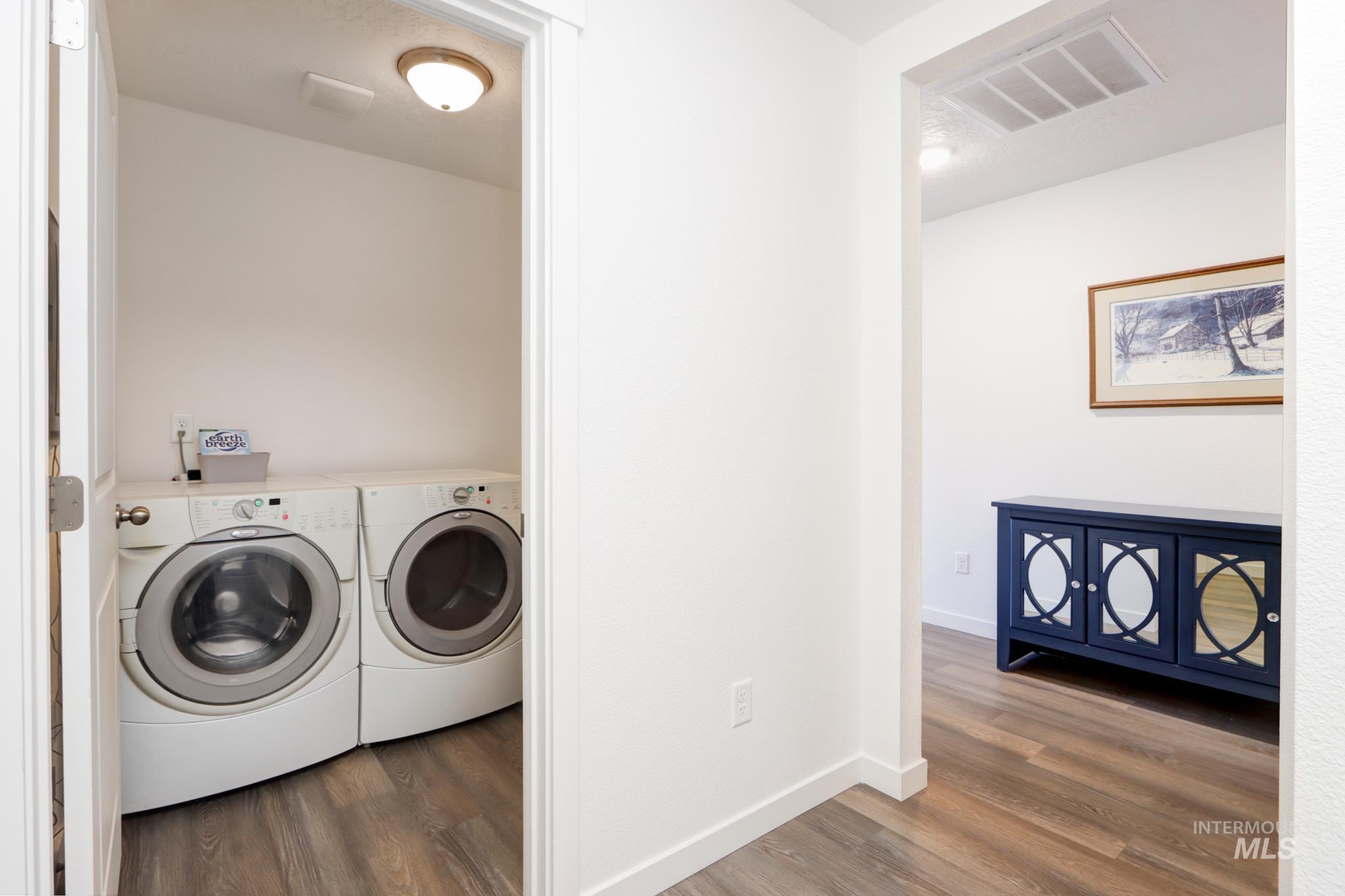 3374 S Rosa Parks Way, Nampa, Idaho 83686, 3 Bedrooms, 2 Bathrooms, Residential For Sale, Price $415,000, 98976020