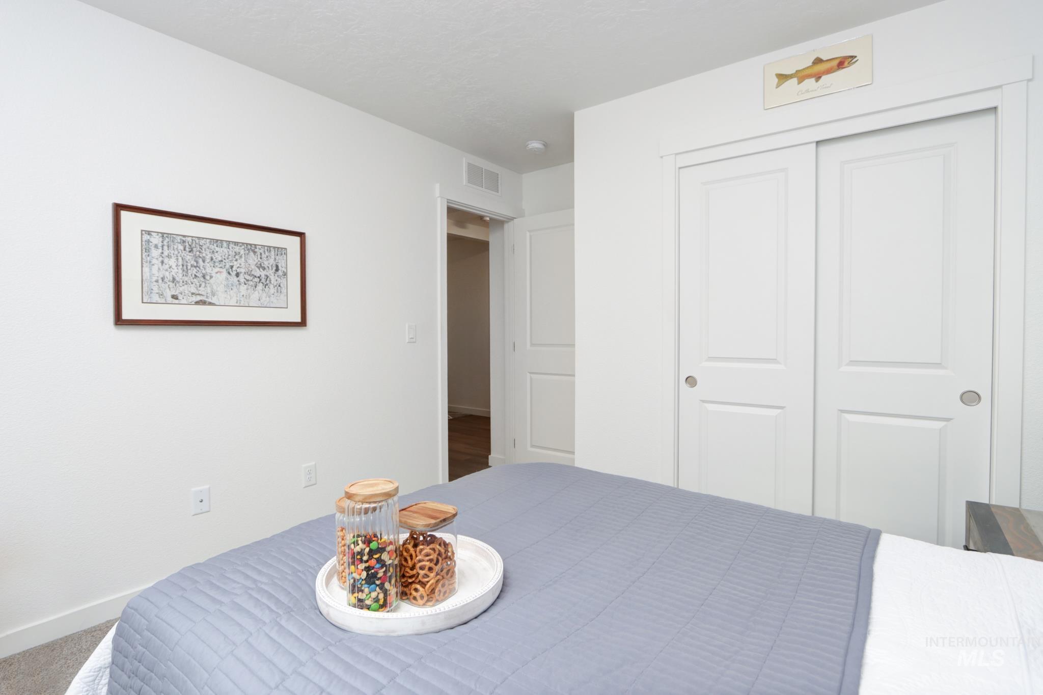 3374 S Rosa Parks Way, Nampa, Idaho 83686, 3 Bedrooms, 2 Bathrooms, Residential For Sale, Price $415,000, 98976020