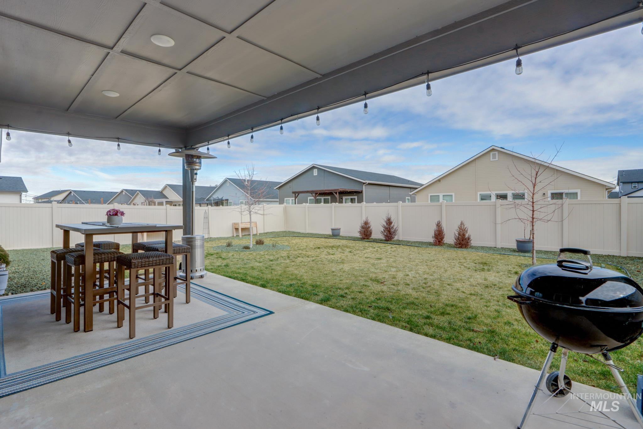 3374 S Rosa Parks Way, Nampa, Idaho 83686, 3 Bedrooms, 2 Bathrooms, Residential For Sale, Price $415,000, 98976020