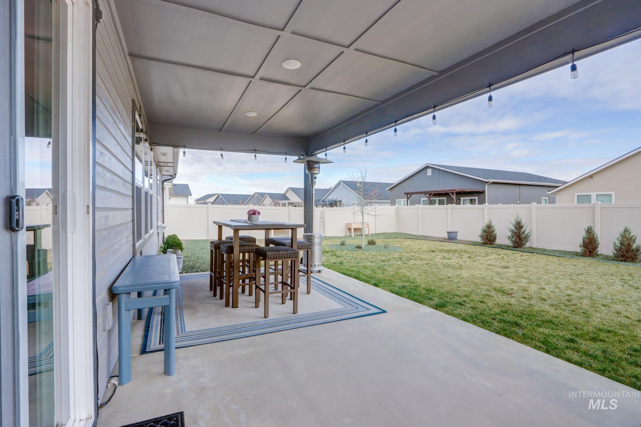 3374 S Rosa Parks Way, Nampa, Idaho 83686, 3 Bedrooms, 2 Bathrooms, Residential For Sale, Price $415,000, 98976020