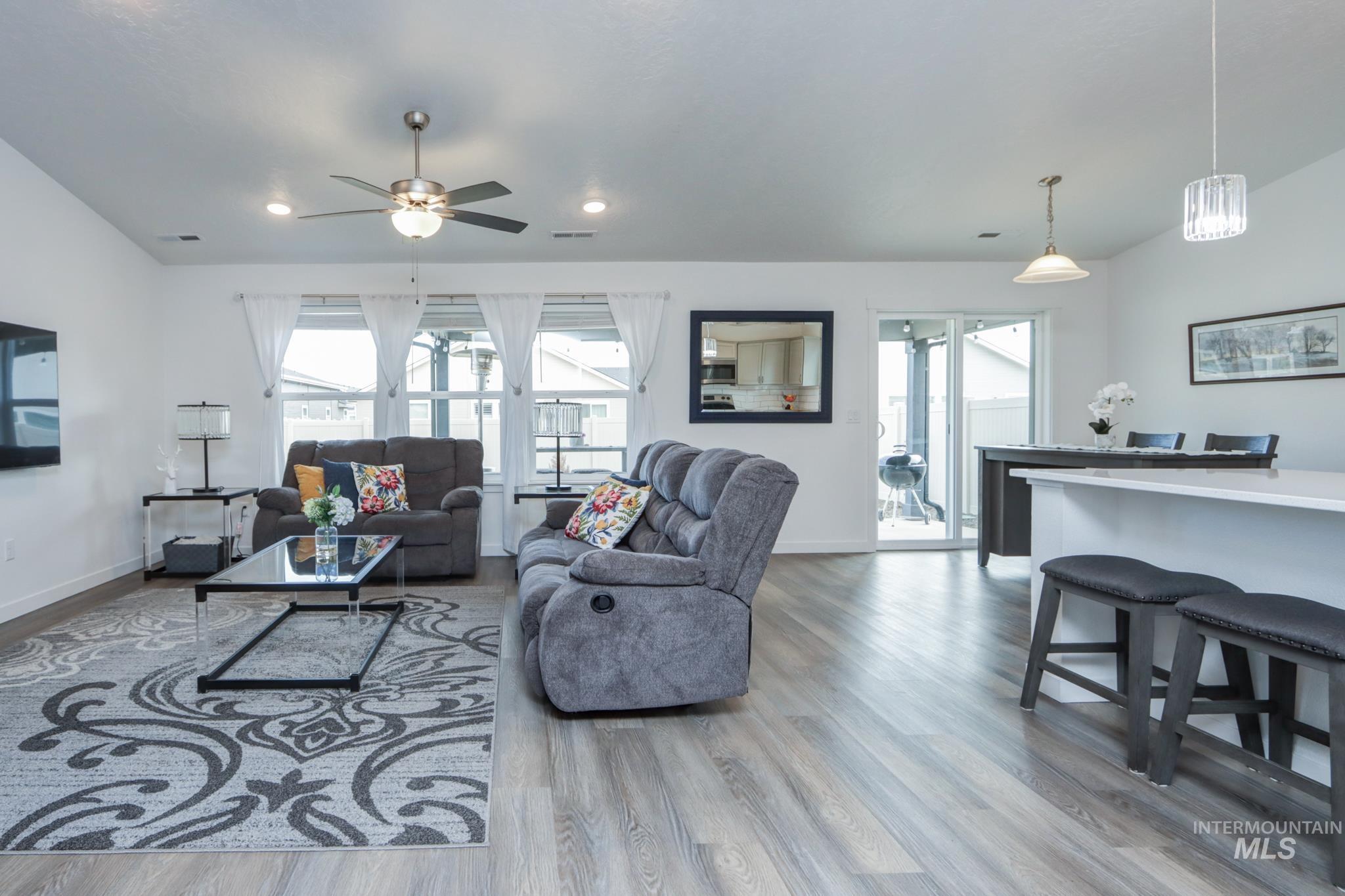 3374 S Rosa Parks Way, Nampa, Idaho 83686, 3 Bedrooms, 2 Bathrooms, Residential For Sale, Price $415,000, 98976020