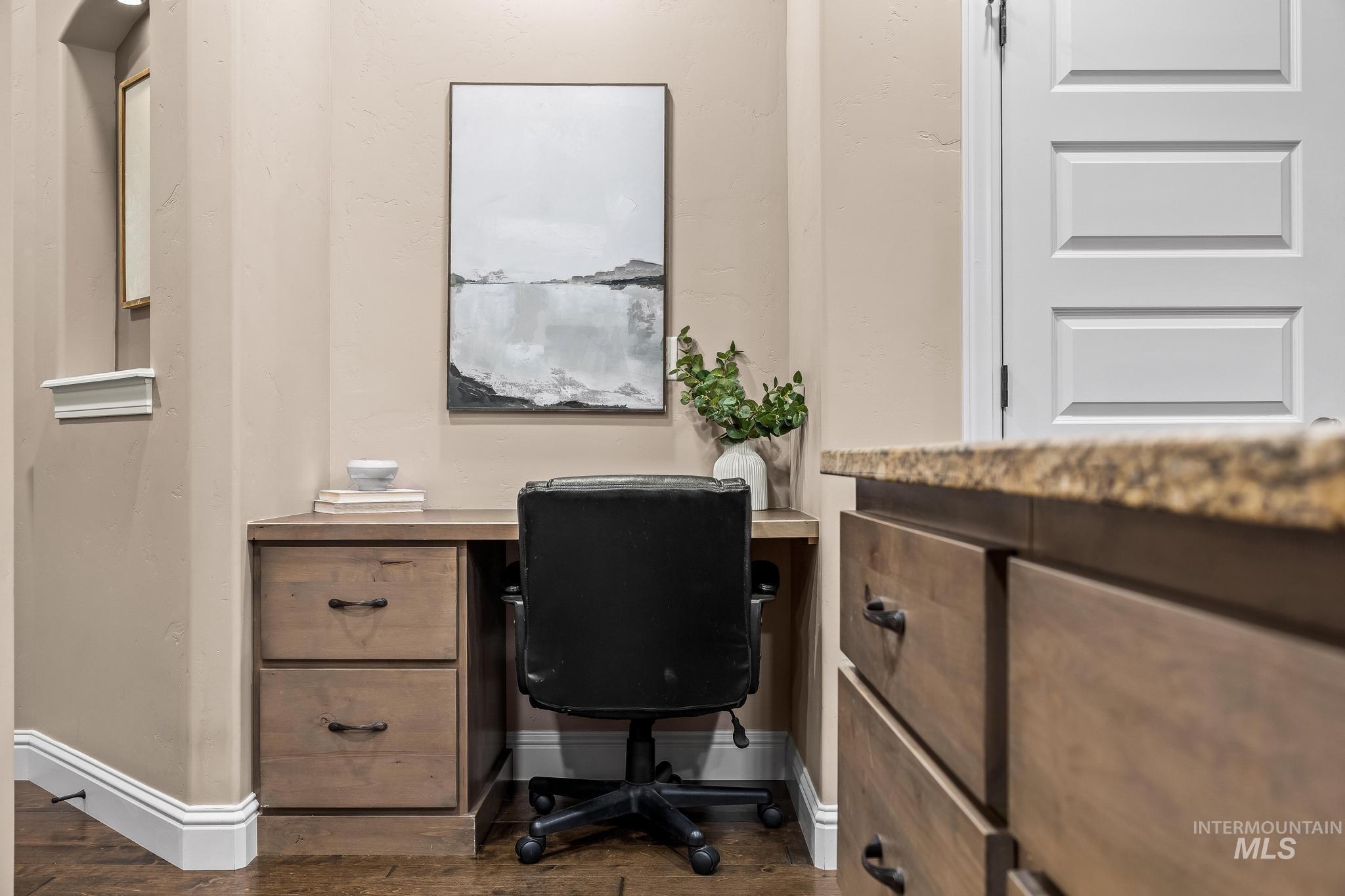 242 E Ryegate Dr, Meridian, Idaho 83646, 3 Bedrooms, 2 Bathrooms, Residential For Sale, Price $485,000, 98976021